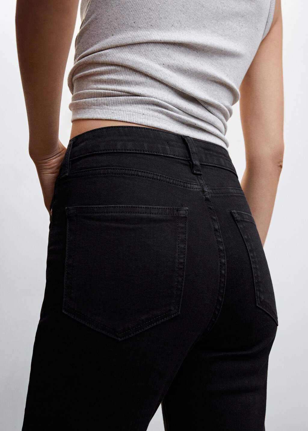 High-rise skinny jeans - Details of the article 6