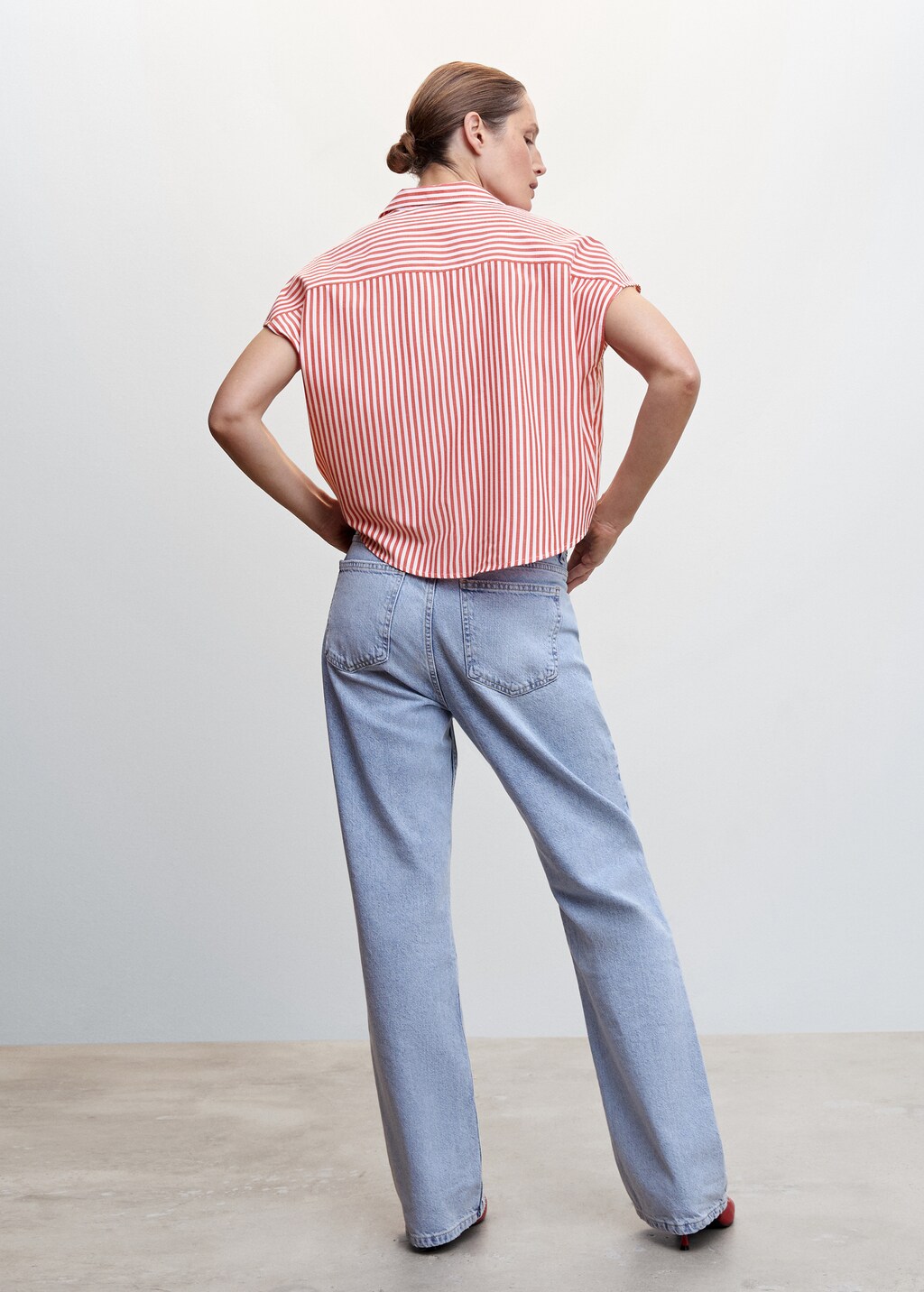 Short sleeve striped shirt - Reverse of the article