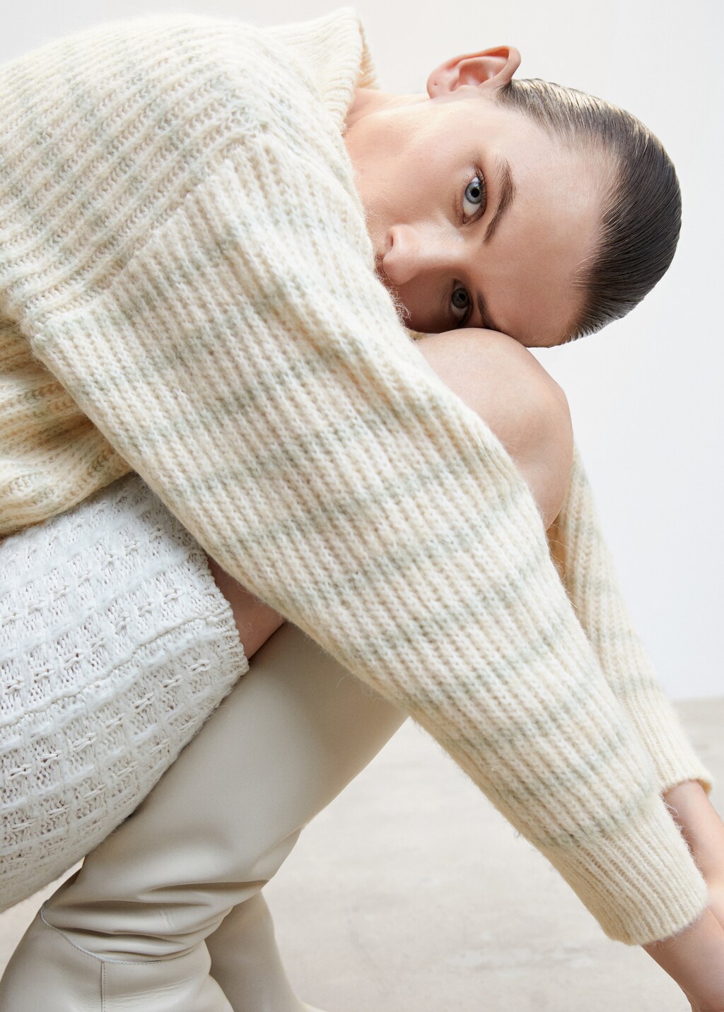 Striped sweater with zip - Details of the article 1