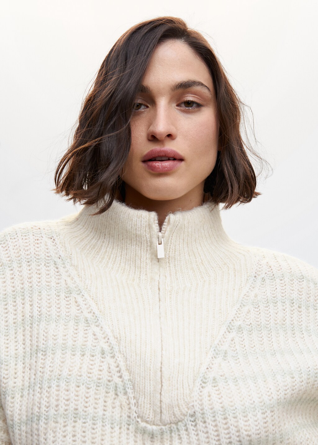 Striped sweater with zip - Details of the article 4