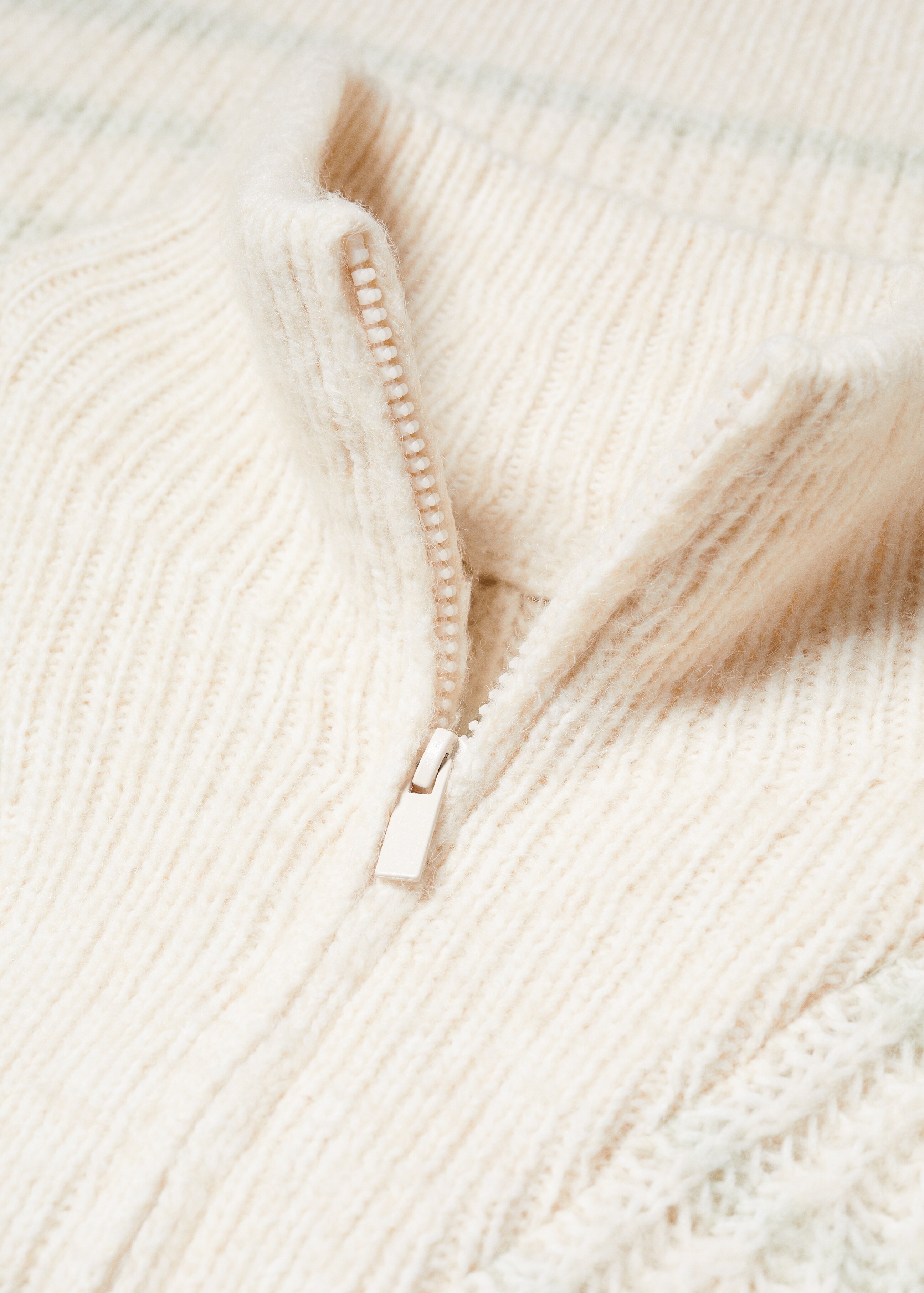 Striped sweater with zip - Details of the article 8