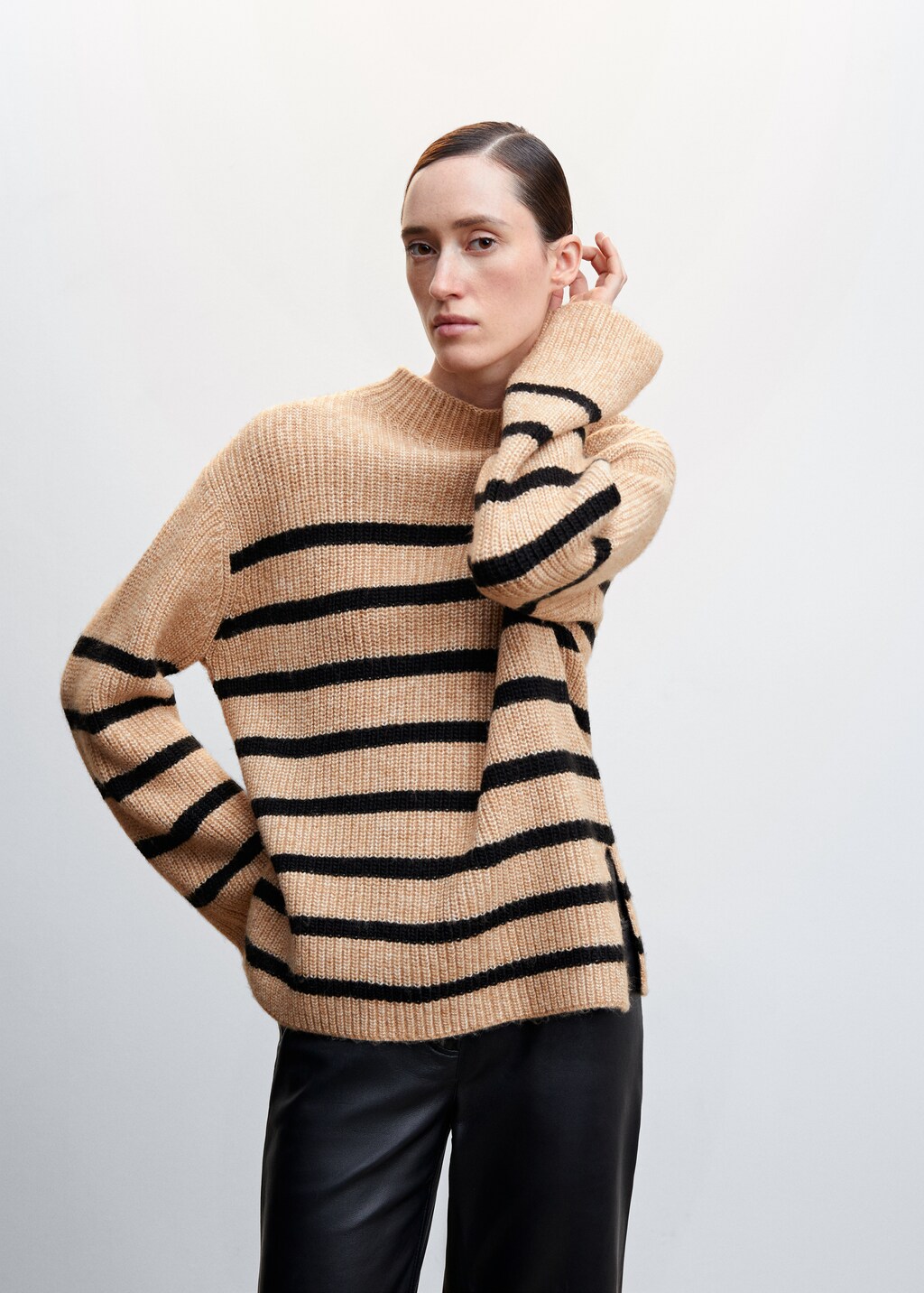 Striped knit sweater - Medium plane