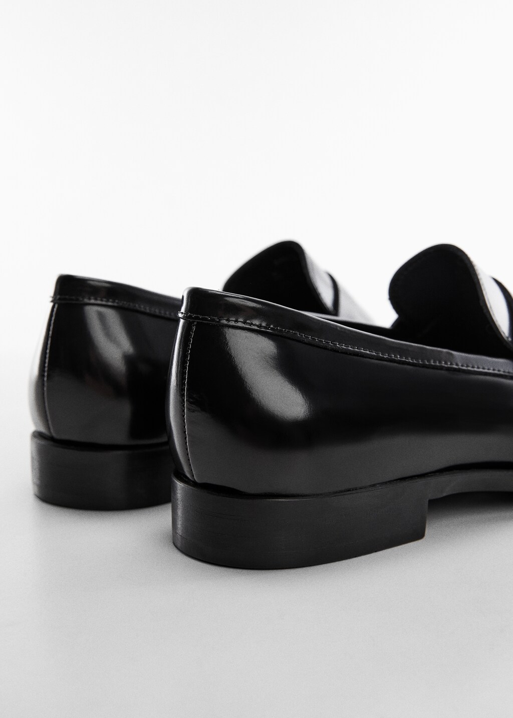 Polished leather moccasins - Details of the article 2