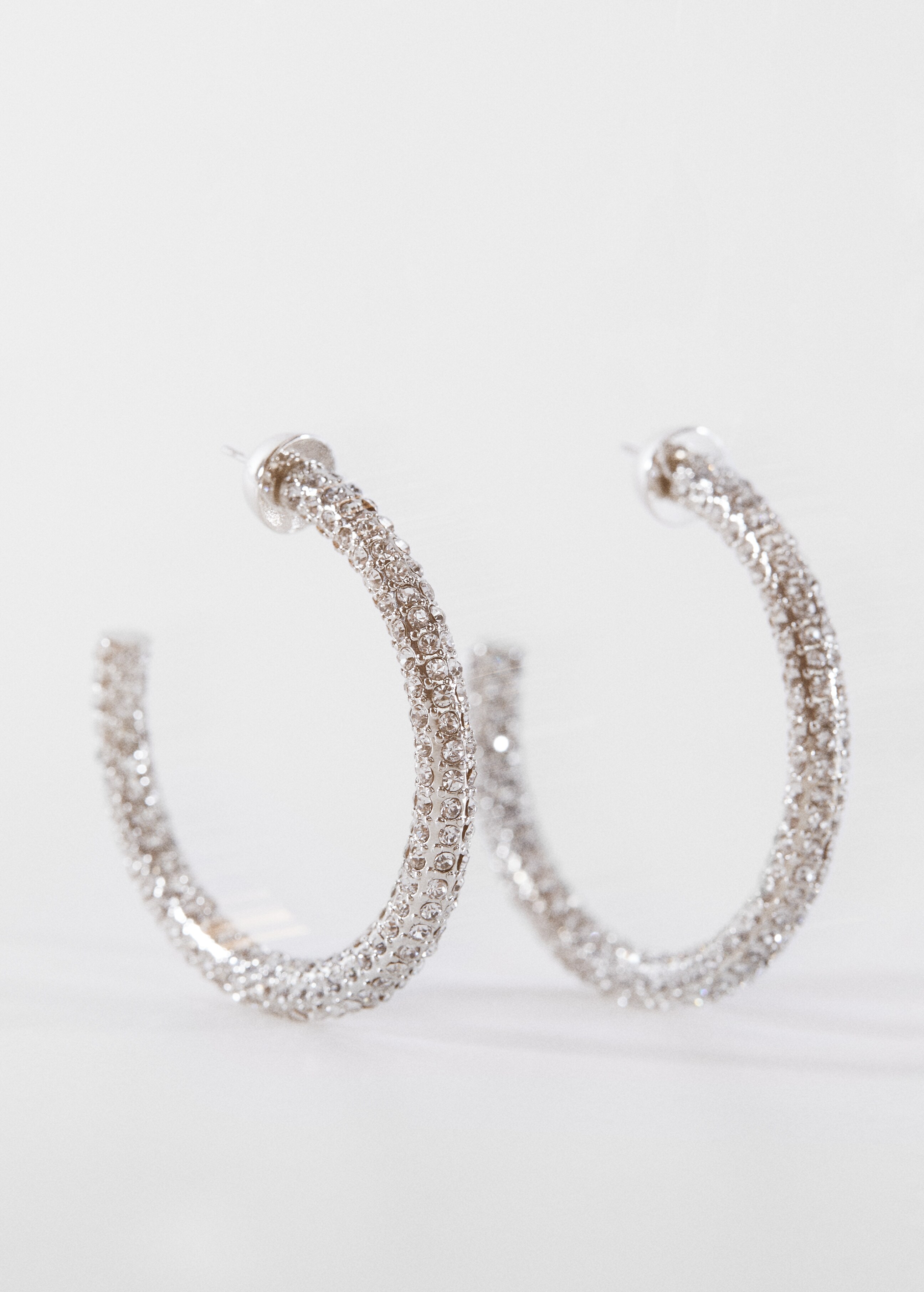 Faceted crystal hoop earrings - Details of the article 5