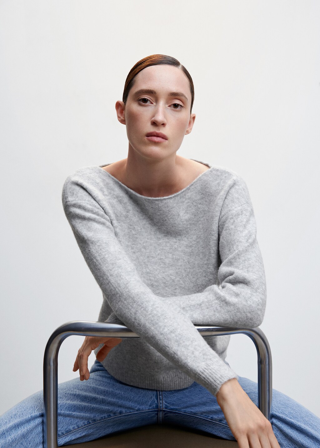 Boat-neck knitted sweater - Details of the article 2