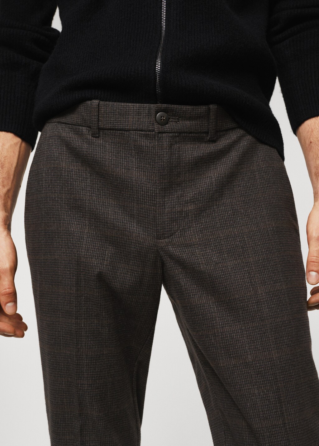 Slim-fit cotton trousers - Details of the article 1