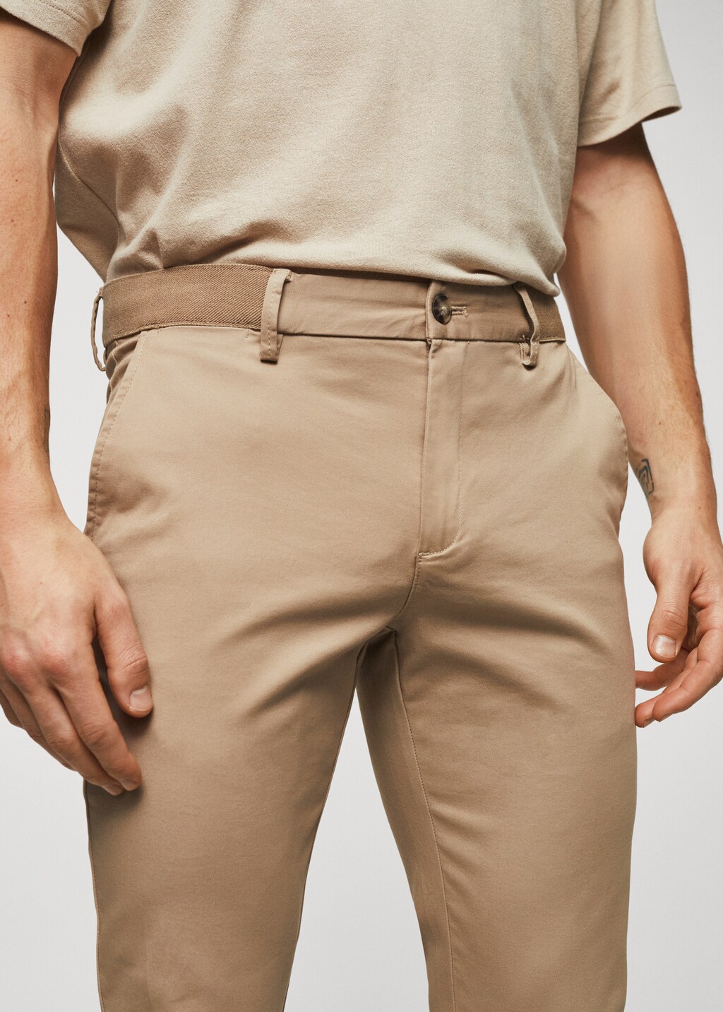 Cotton tapered crop pants - Details of the article 1