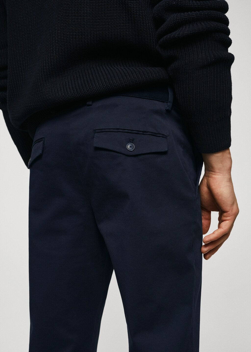 Cotton tapered crop pants - Details of the article 2