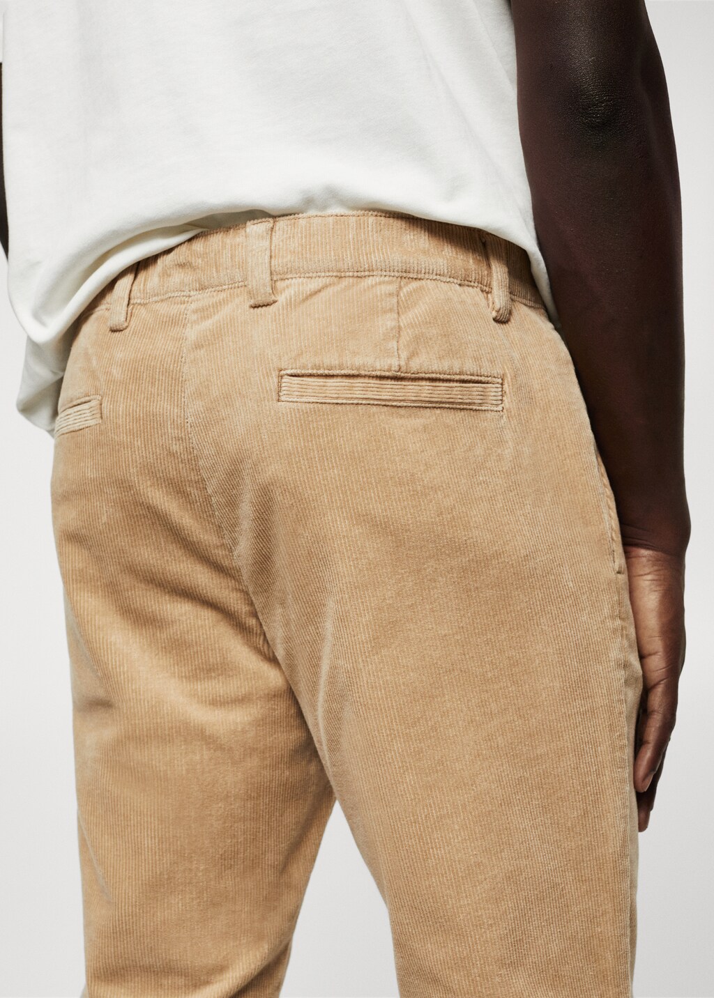 Tapered cropped corduroy trousers - Details of the article 6