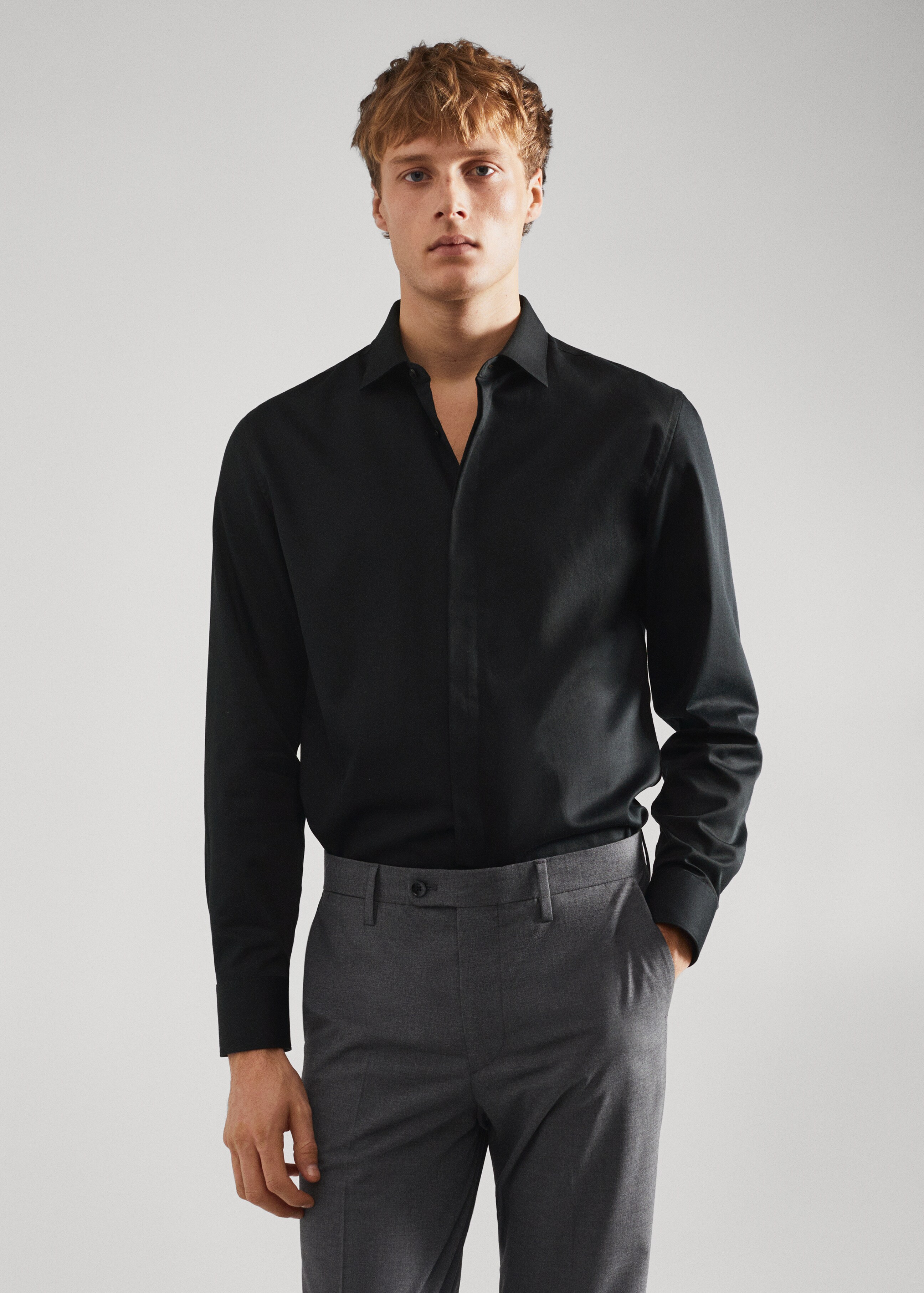 Slim-fit suit shirt with hidden buttons - Medium plane