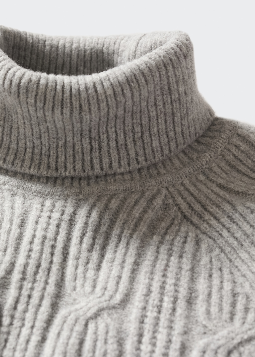 Braided turtleneck sweater - Details of the article 8