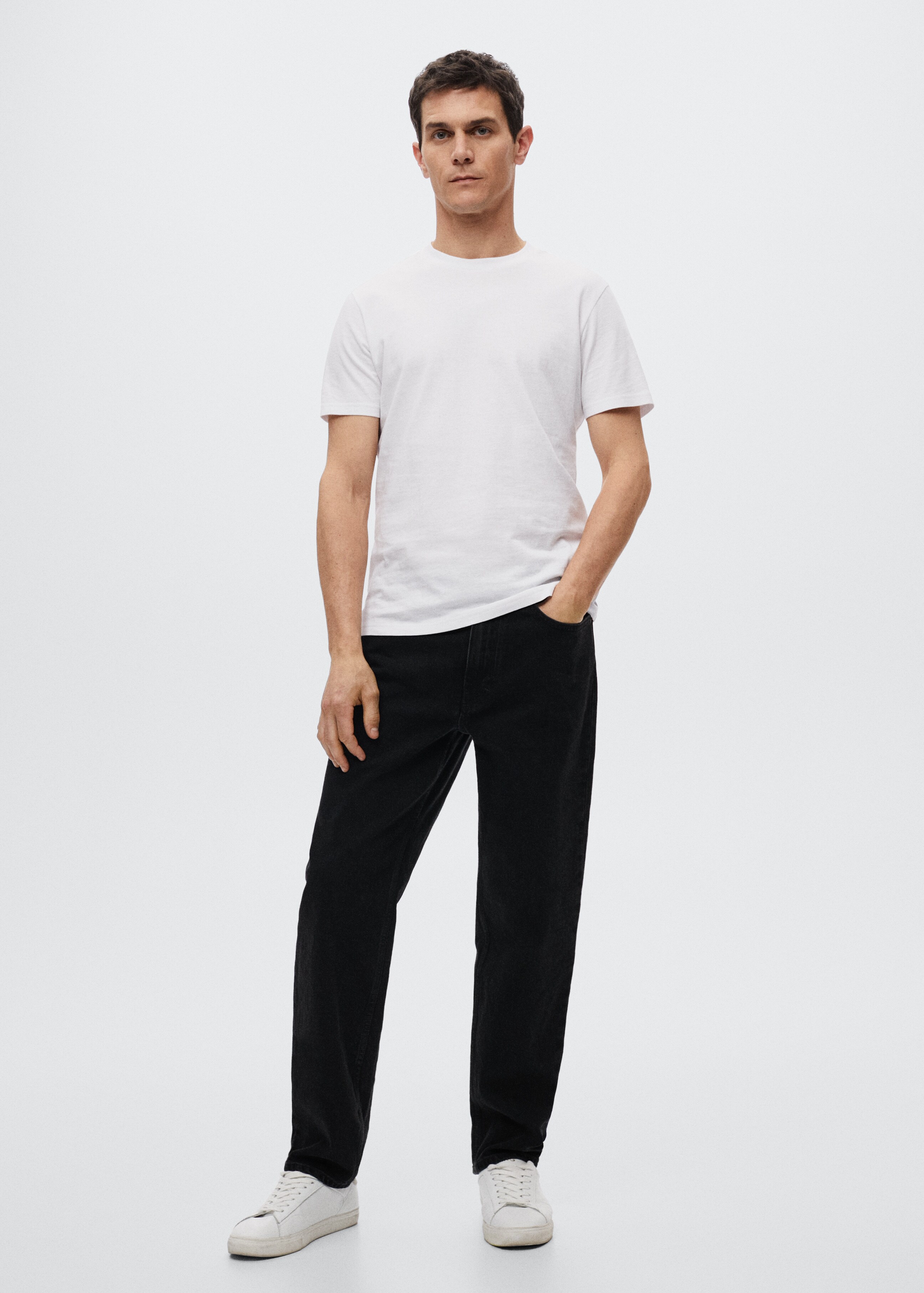 Basic lightweight cotton t-shirt - Details of the article 2