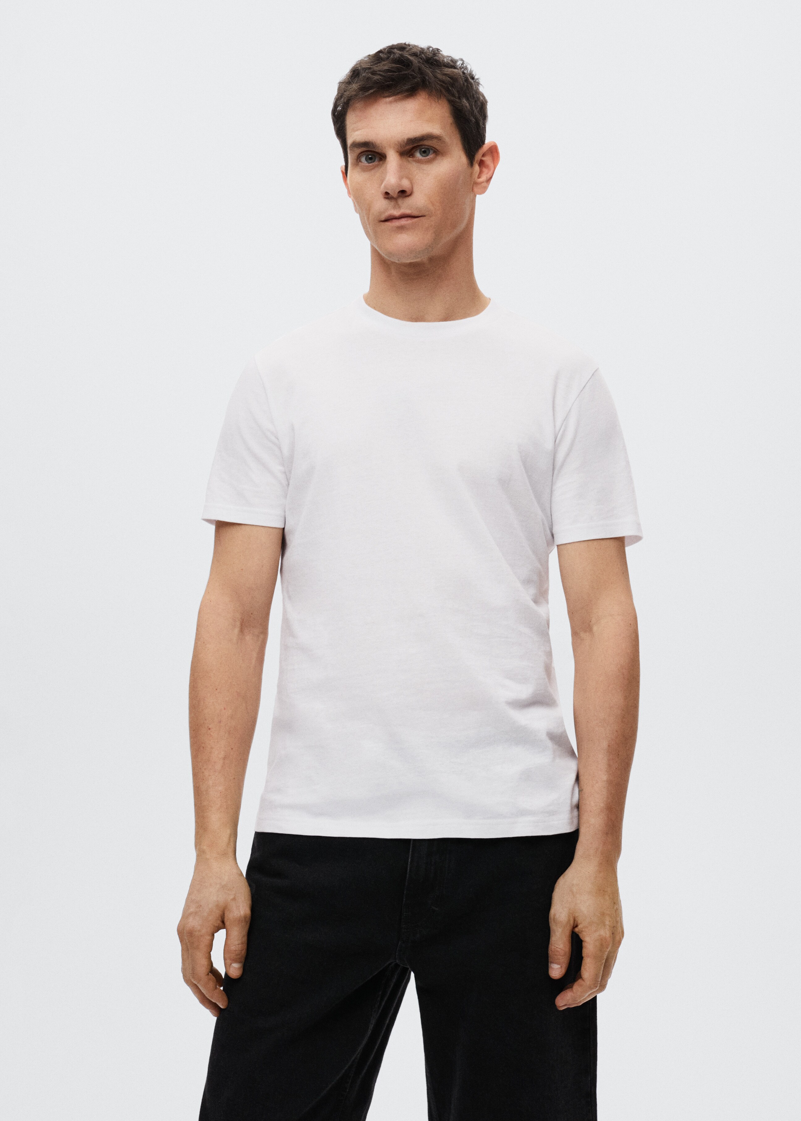 Basic lightweight cotton t-shirt - Details of the article 3
