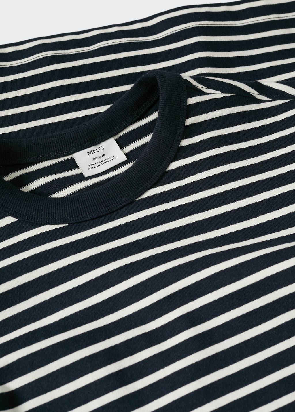 Striped long sleeves t-shirt - Details of the article 8