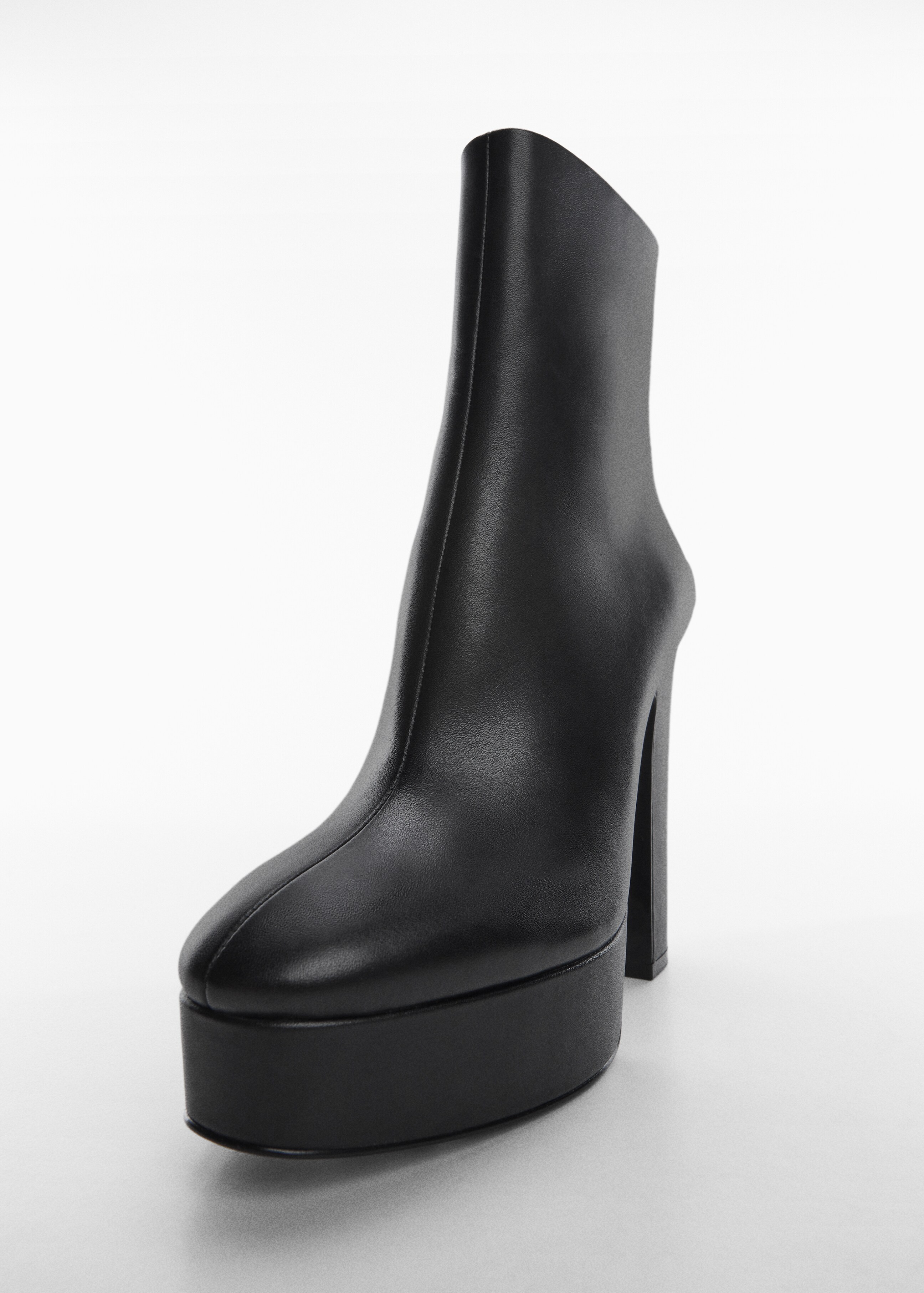 Platform leather ankle boots - Details of the article 1