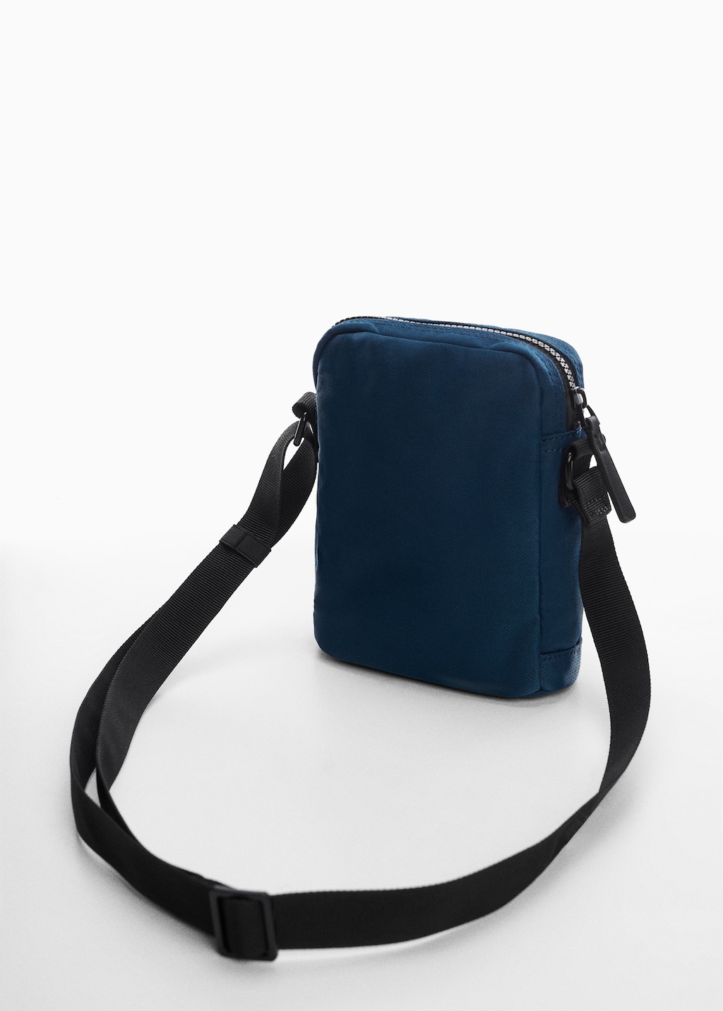 Nylon zipped bag - Details of the article 1