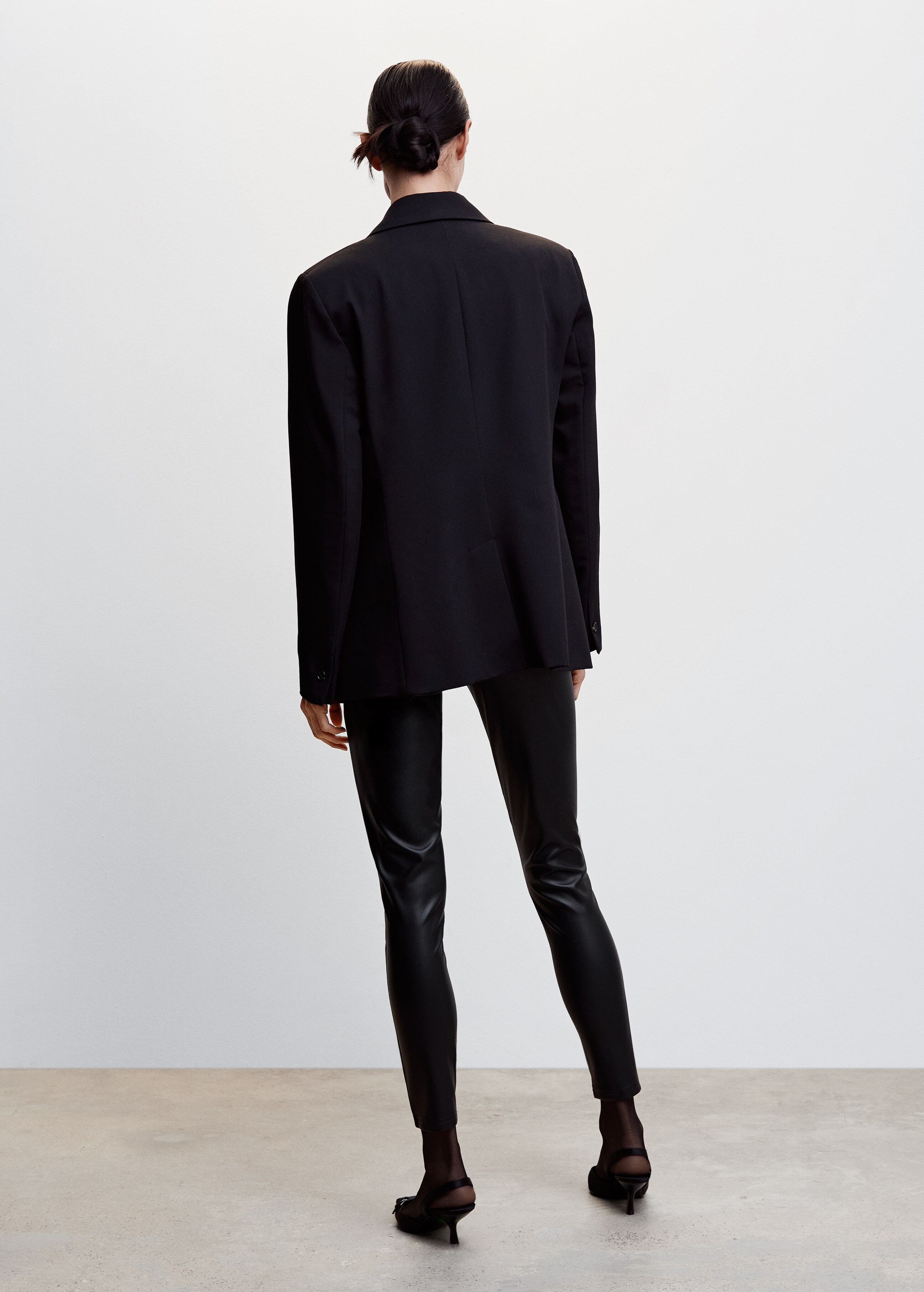 Faux leather leggings - Reverse of the article