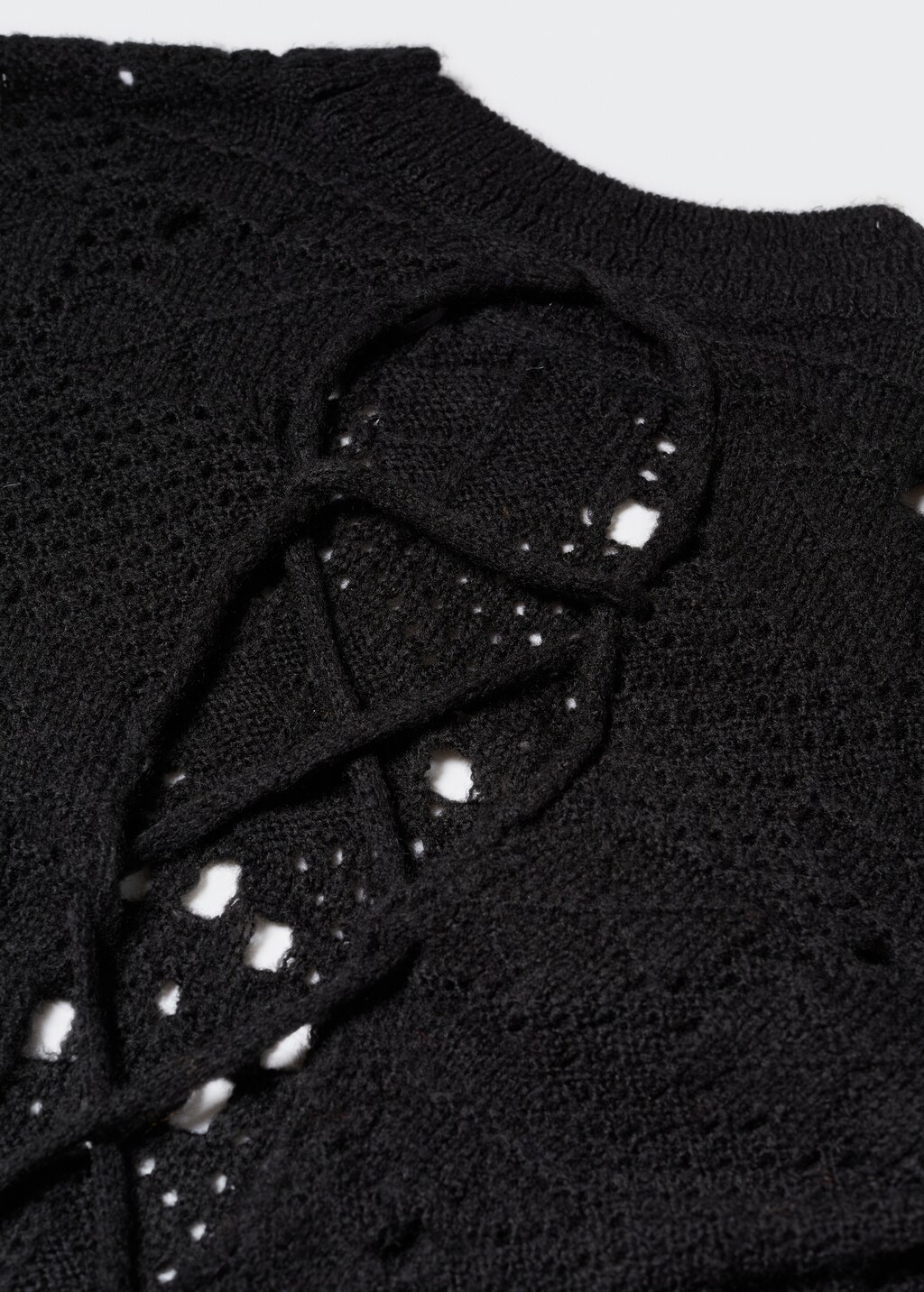 Open-back openwork sweater - Details of the article 8