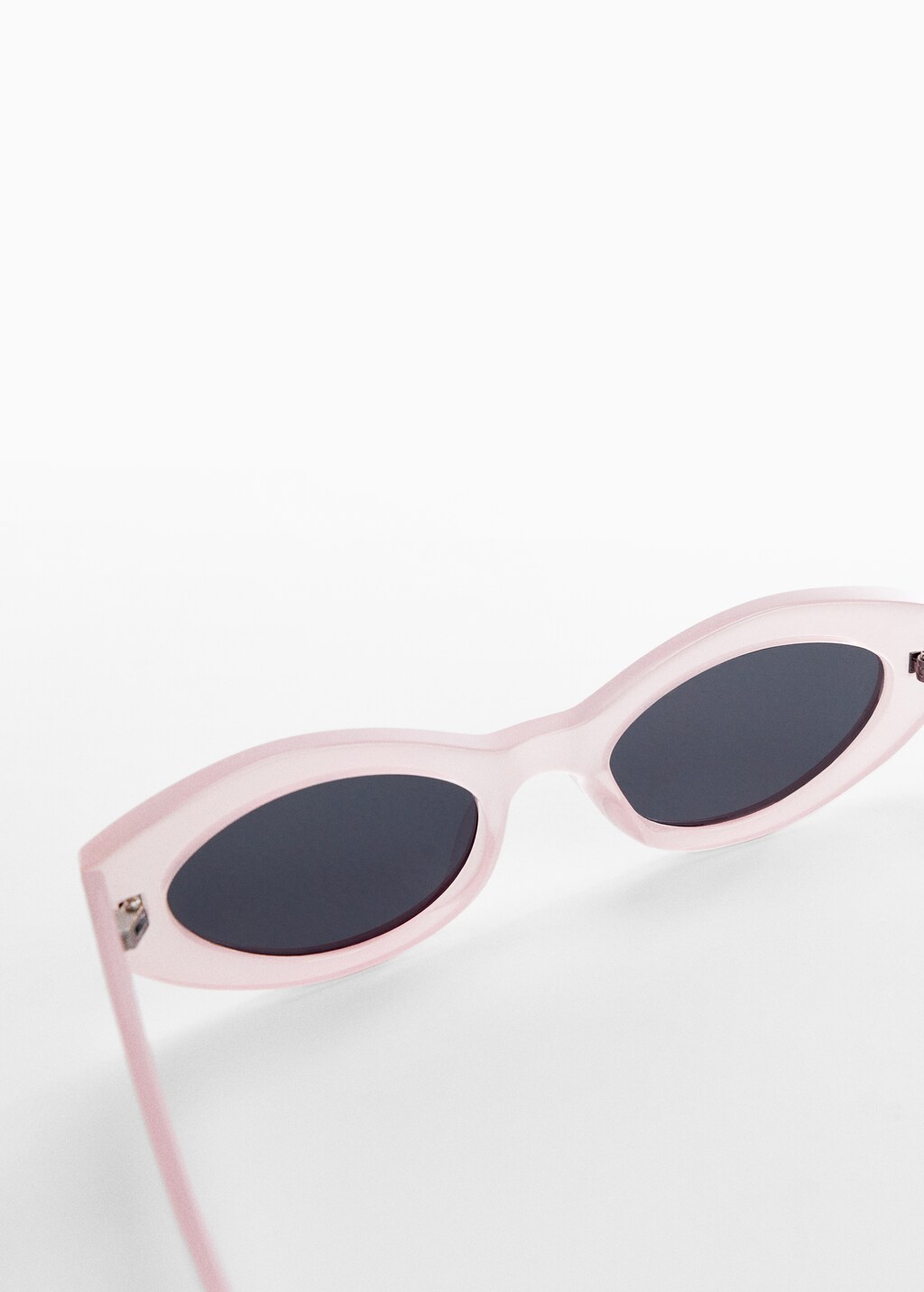 Oval sunglasses - Details of the article 1