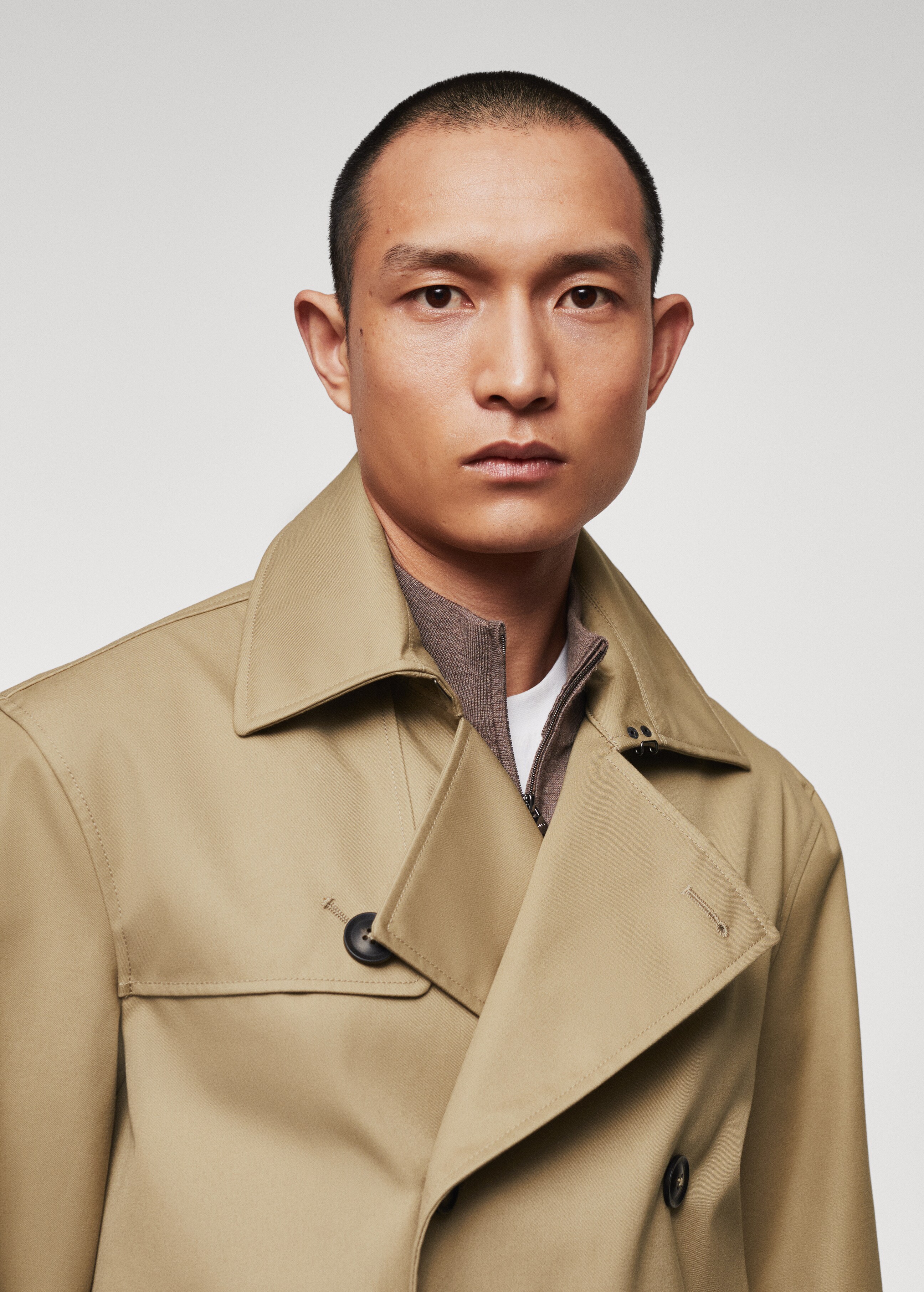 Classic water-repellent trench coat - Details of the article 1