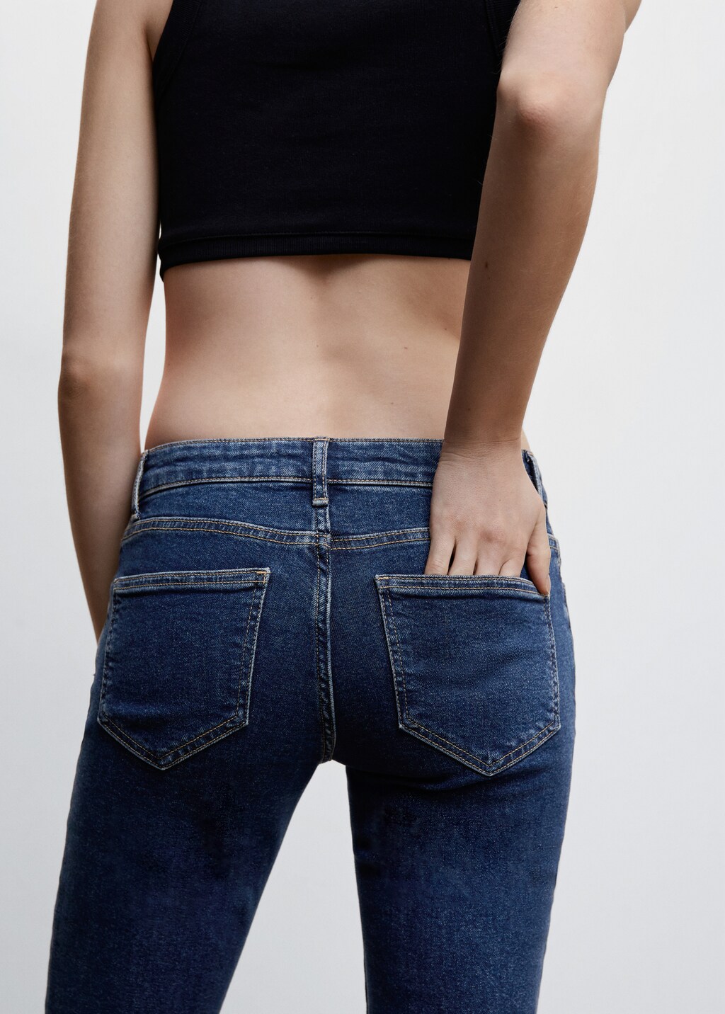 Jeans flare taille basse - Détail de l'article 6