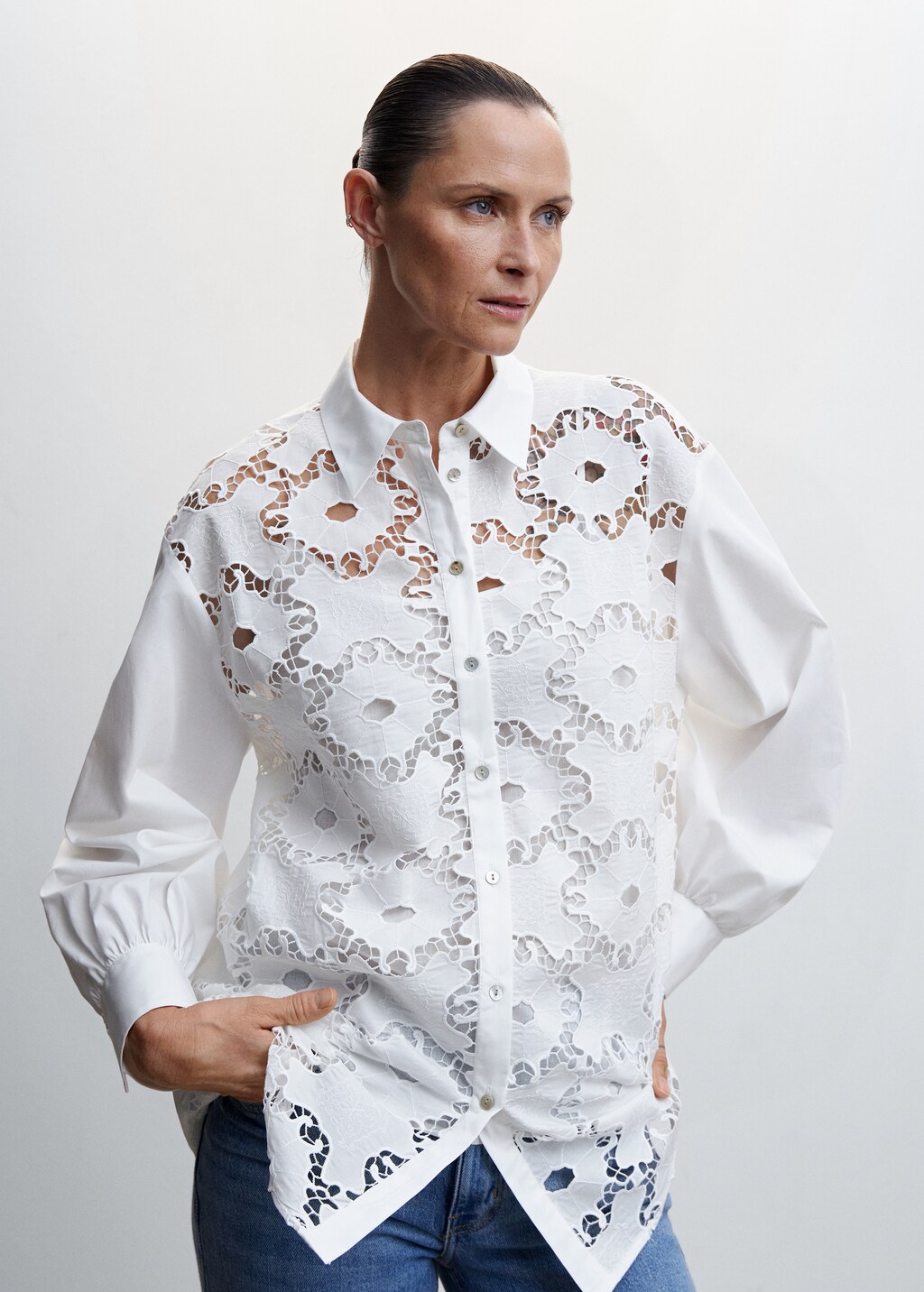 Embroidered cotton shirt - Medium plane