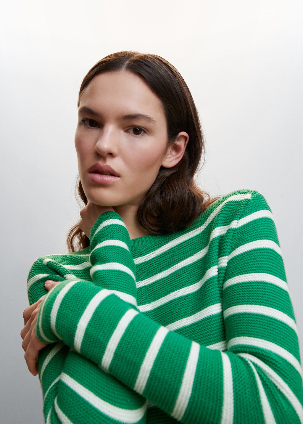 Round-neck striped sweater - Details of the article 1