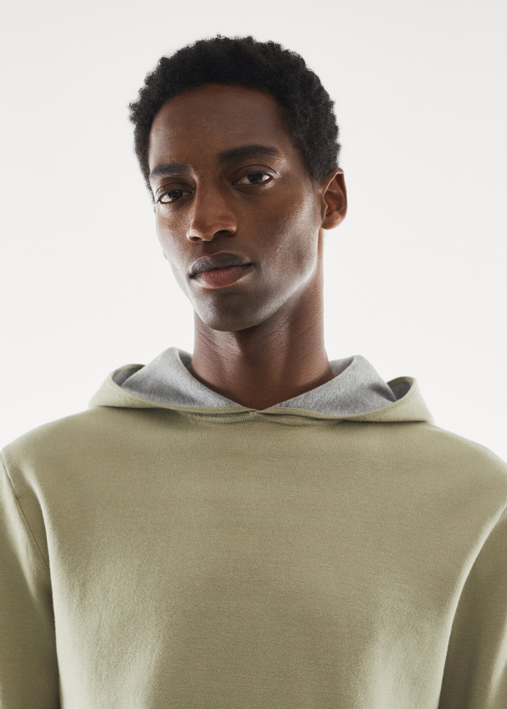 Hooded breathable sweatshirt - Details of the article 1