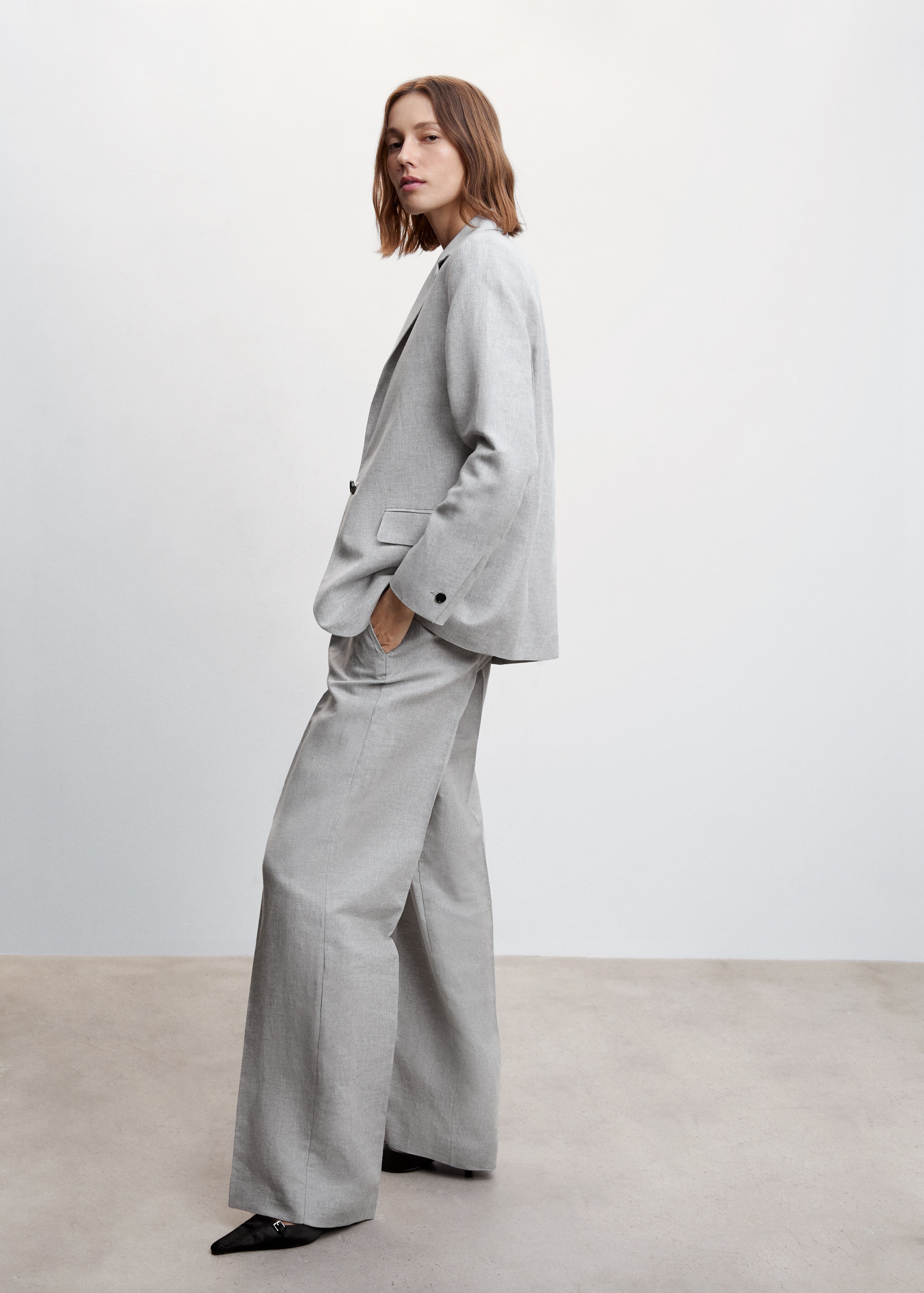 Herringbone linen suit trousers - Details of the article 6