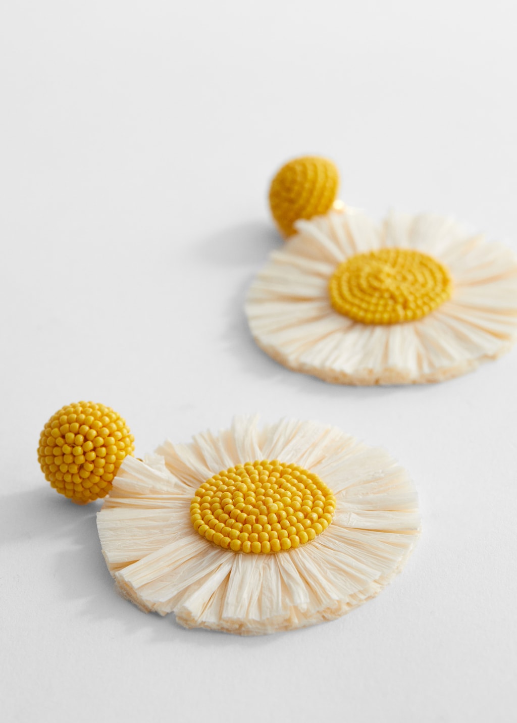 Raffia earrings - Details of the article 1