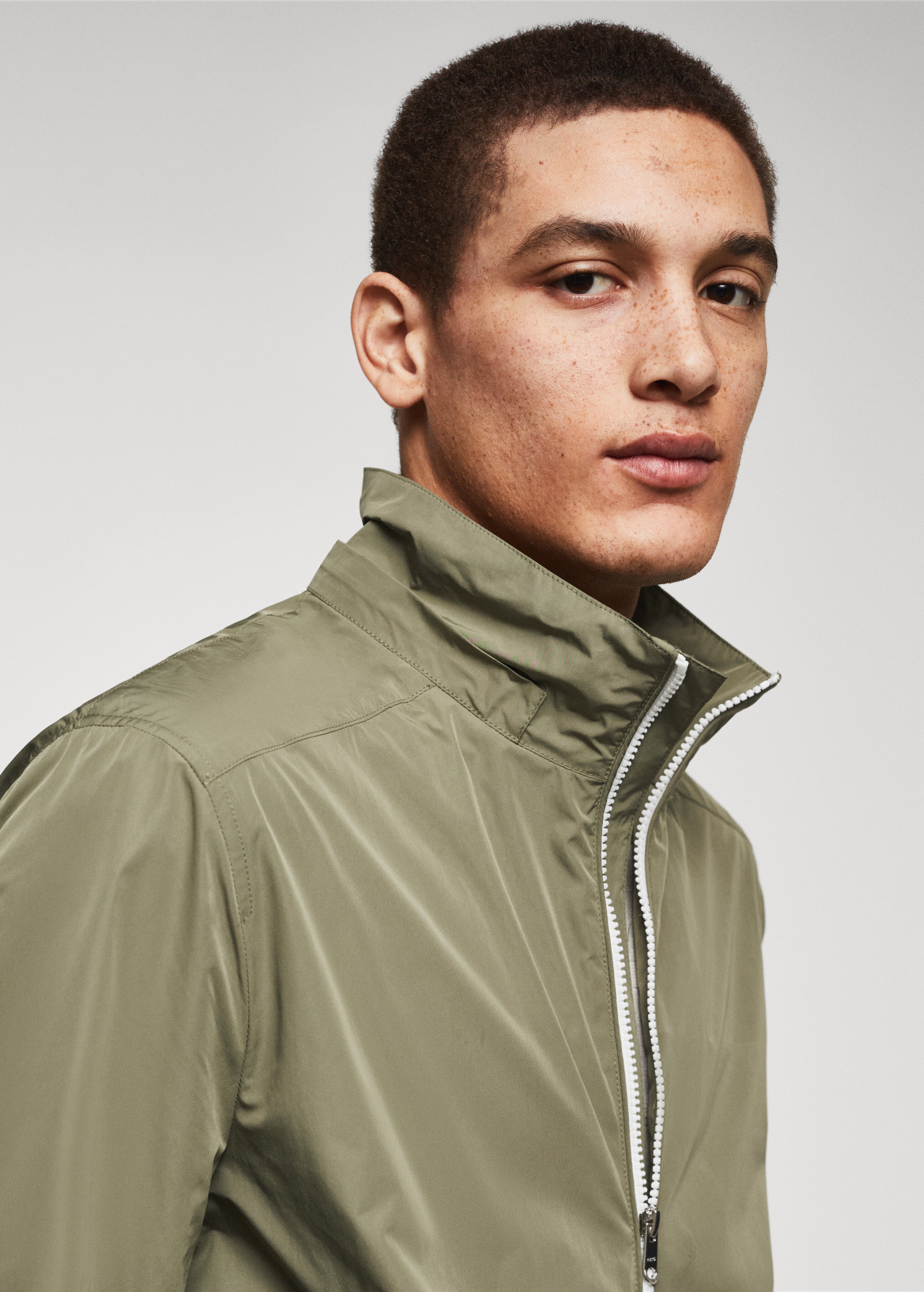 Water-repellent hooded jacket - Details of the article 4
