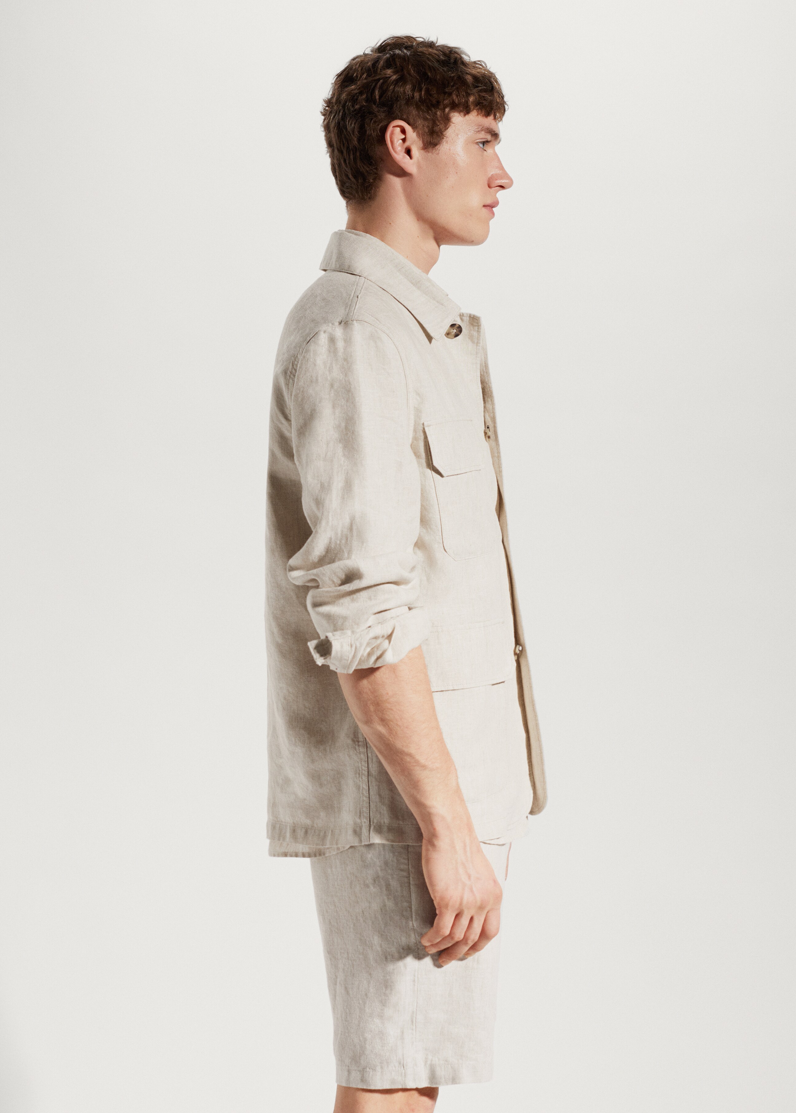 100% linen overshirt with pockets - Details of the article 2