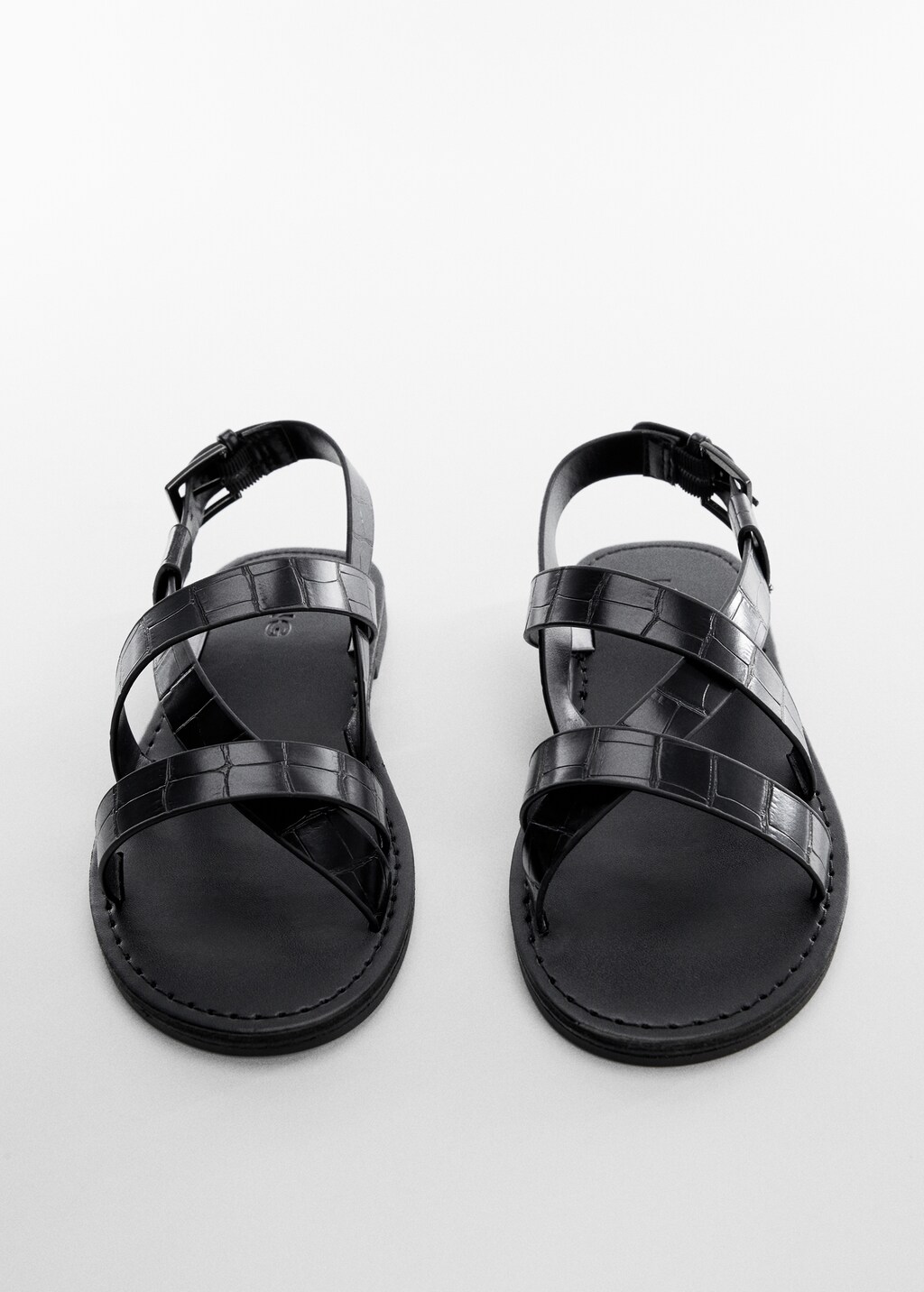 Buckle strap sandals - Details of the article 2