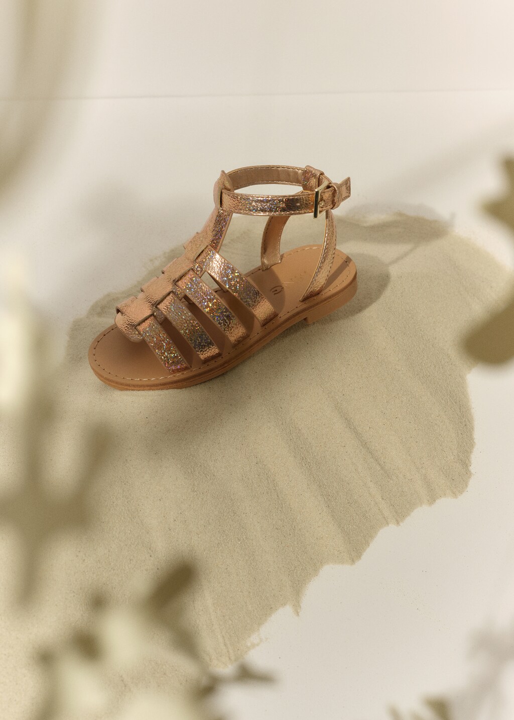 Sandalen met bandjes en gesp - Detail van het artikel 7