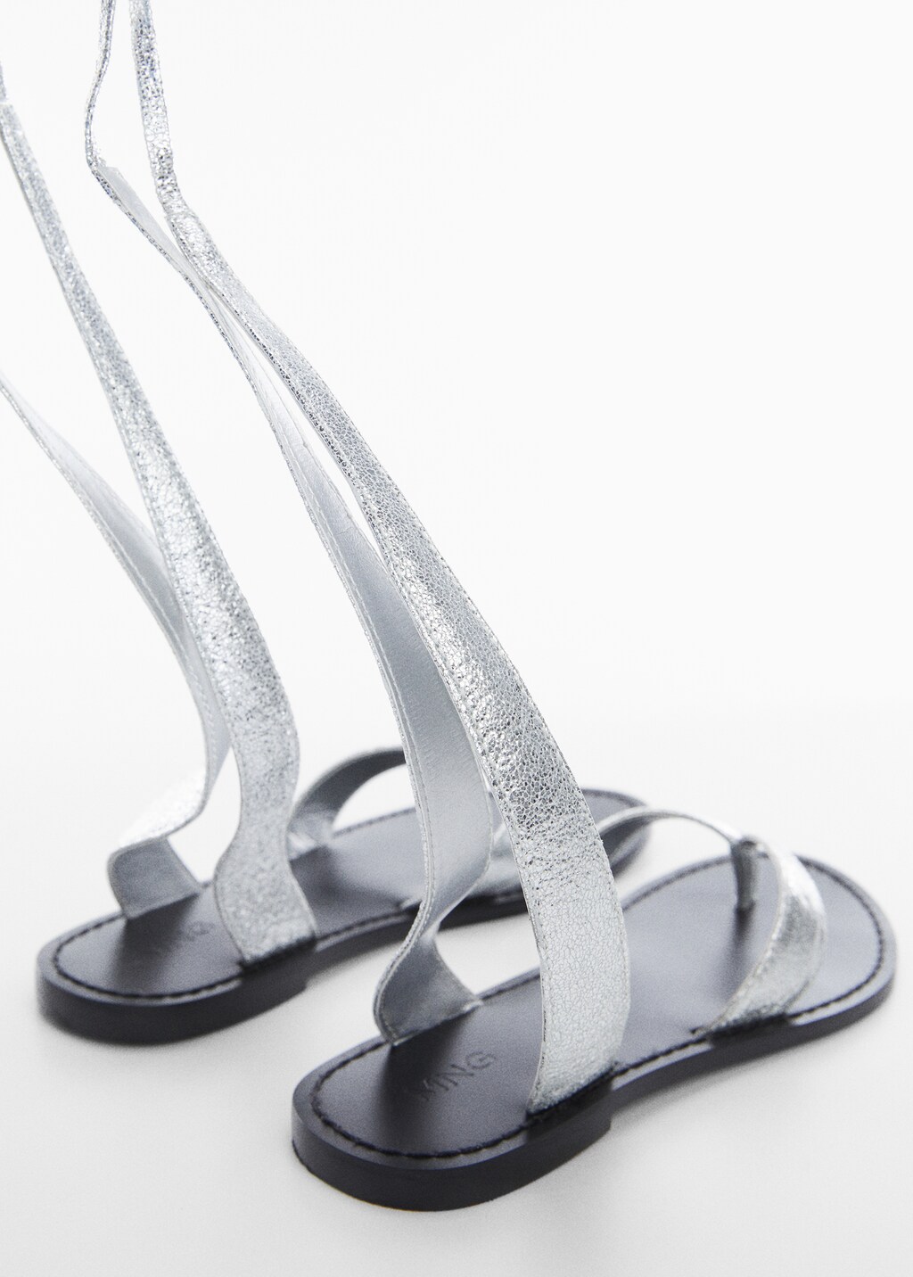 Criss-cross straps sandals - Details of the article 1