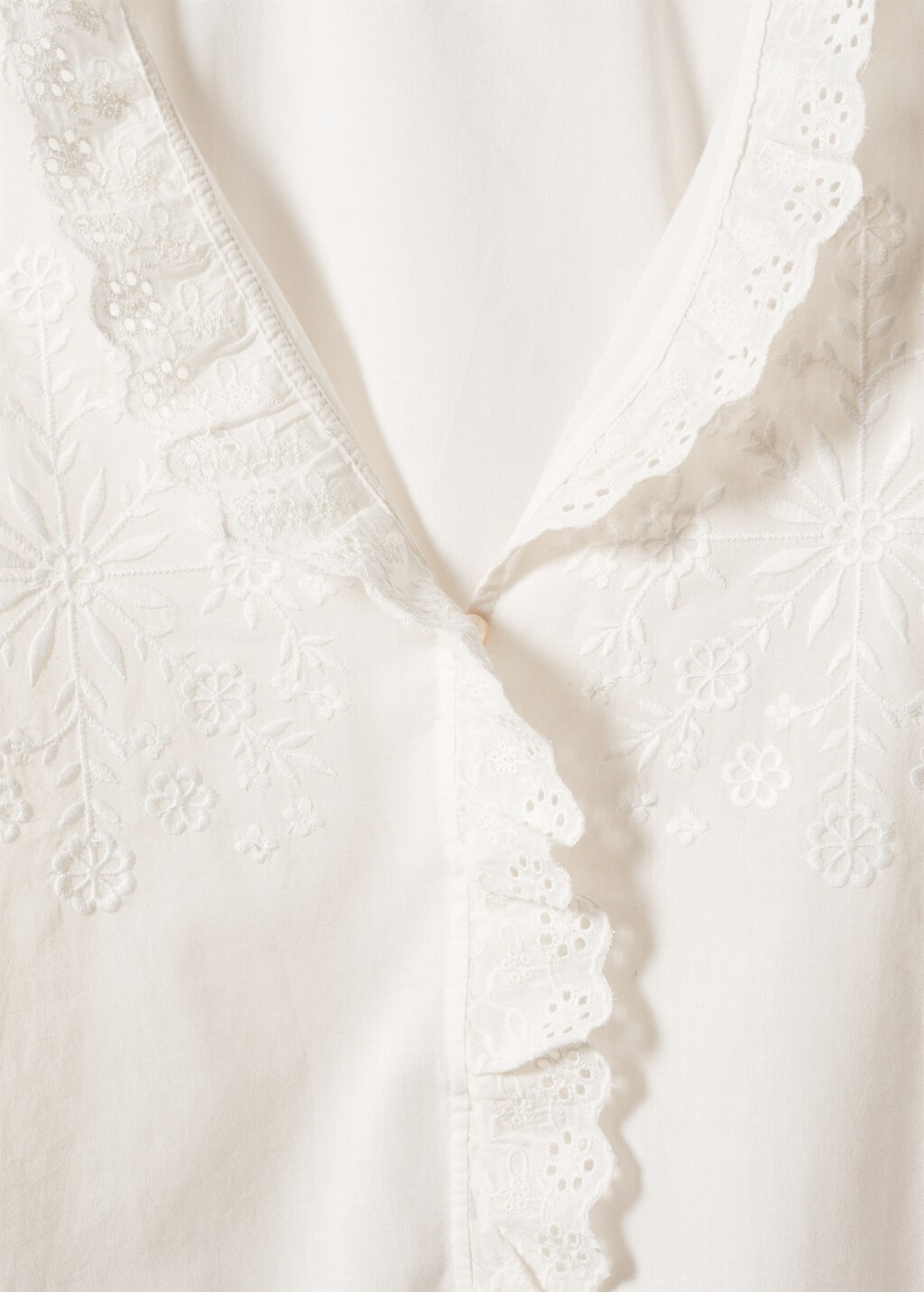 Embroidered puff-sleeve blouse - Details of the article 8