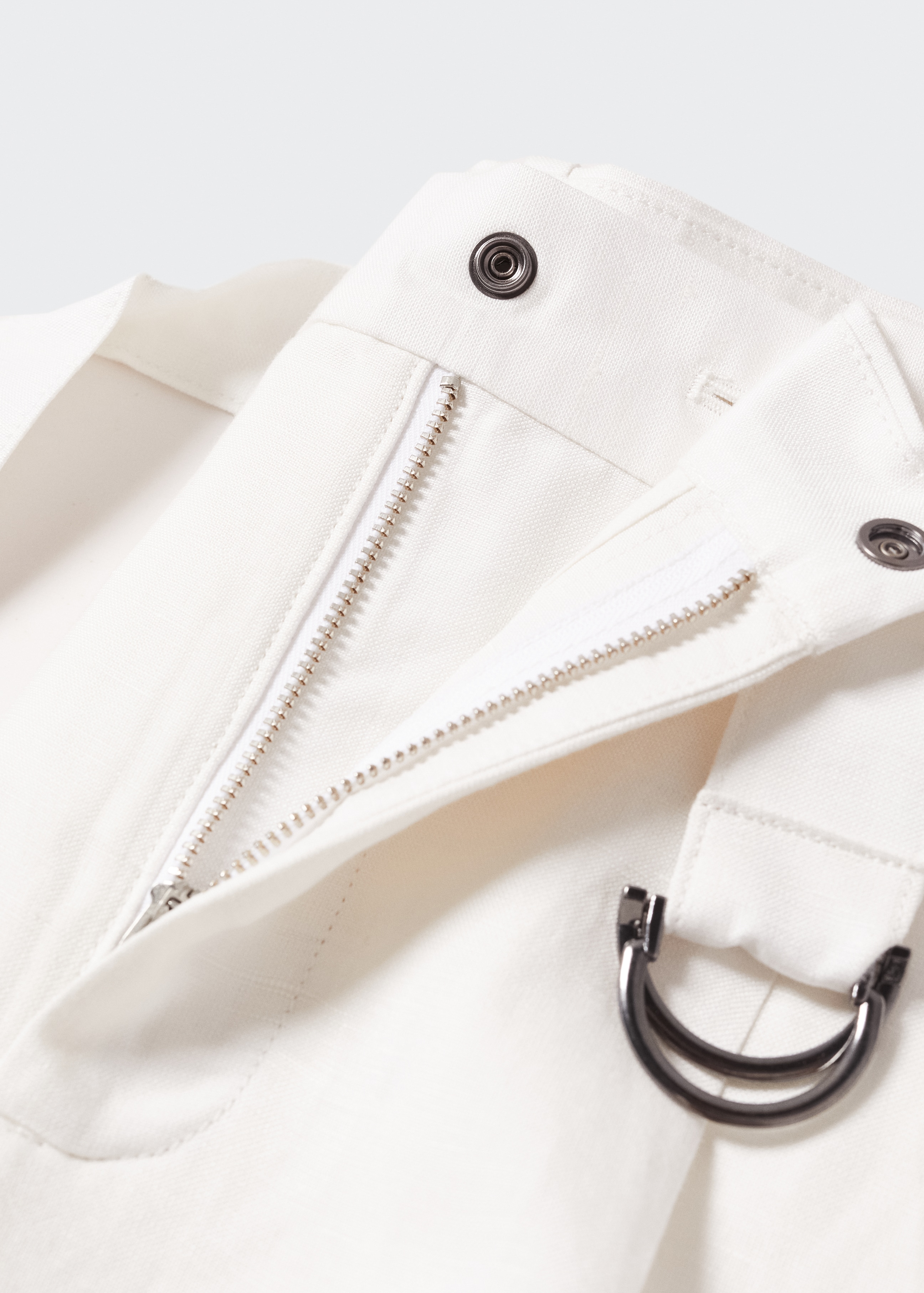 Belt line trousers - Details of the article 8