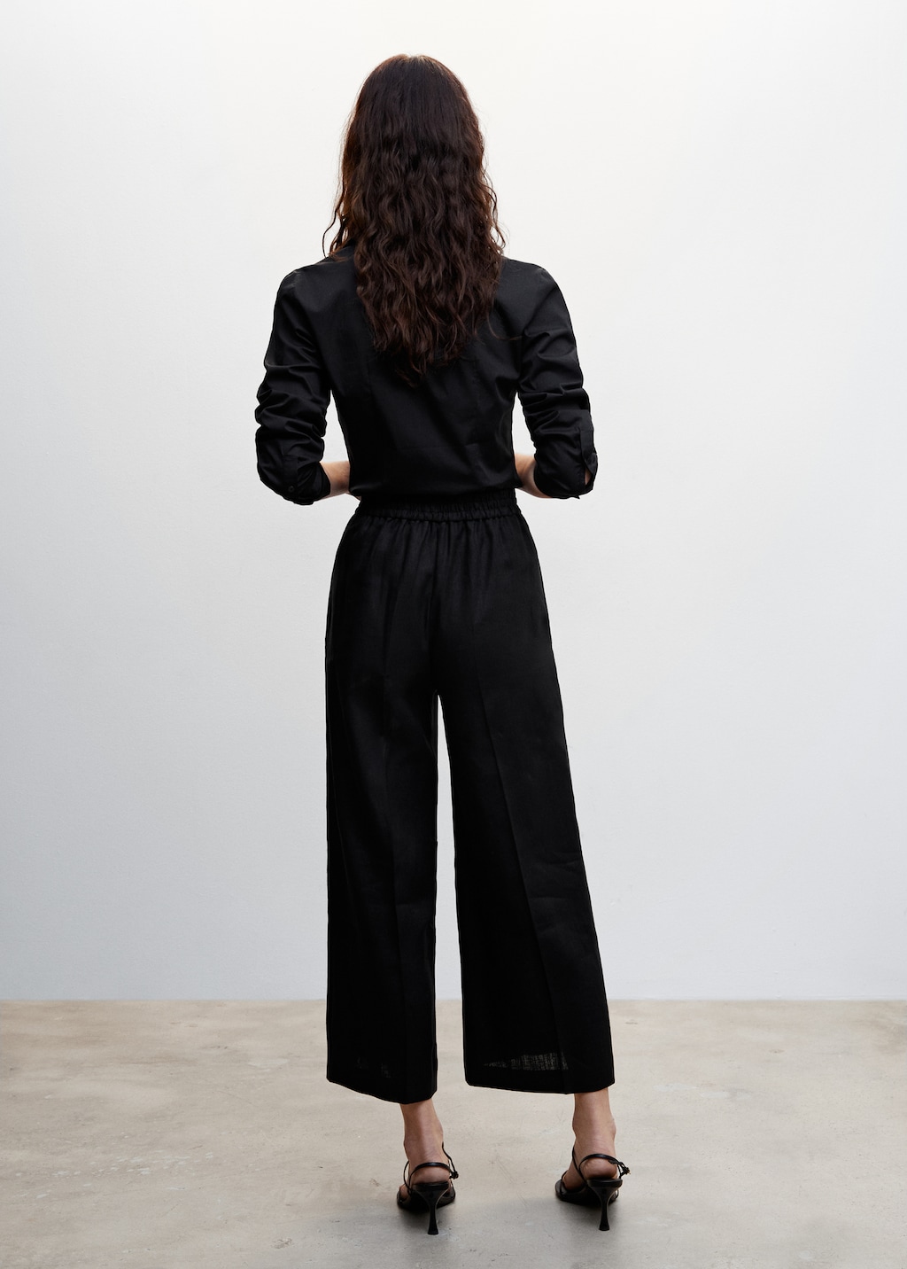 Pantalon style jupe-culotte 100 % lin  - Verso de l’article