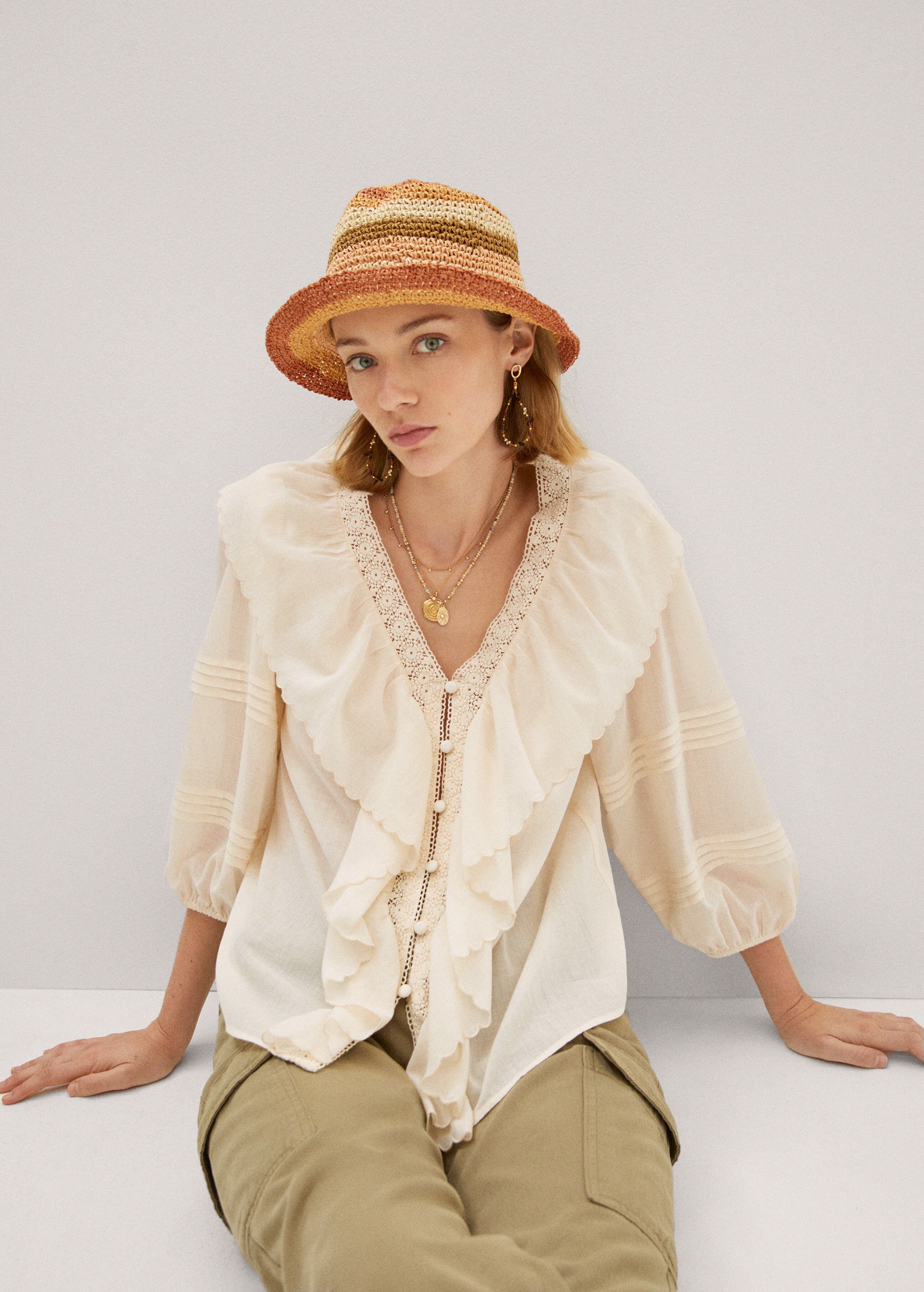 Ruffled puff sleeves blouse - Details of the article 2