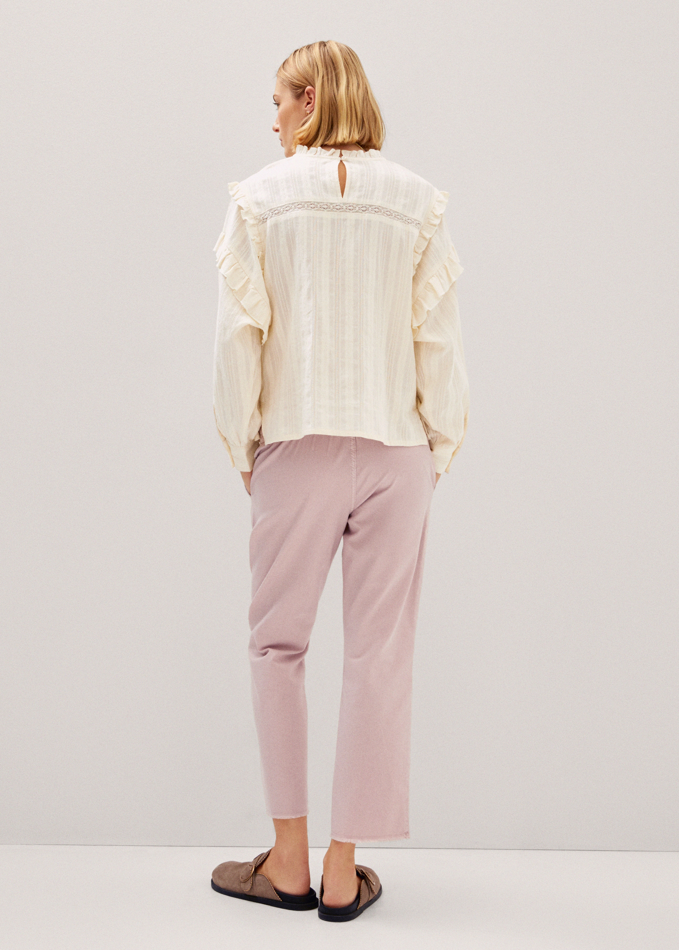 Ruffled embroidered blouse - Reverse of the article