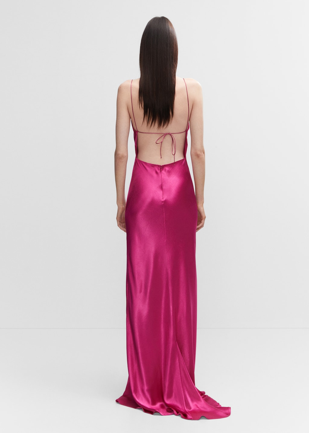 Side-slit satin dress - Reverse of the article