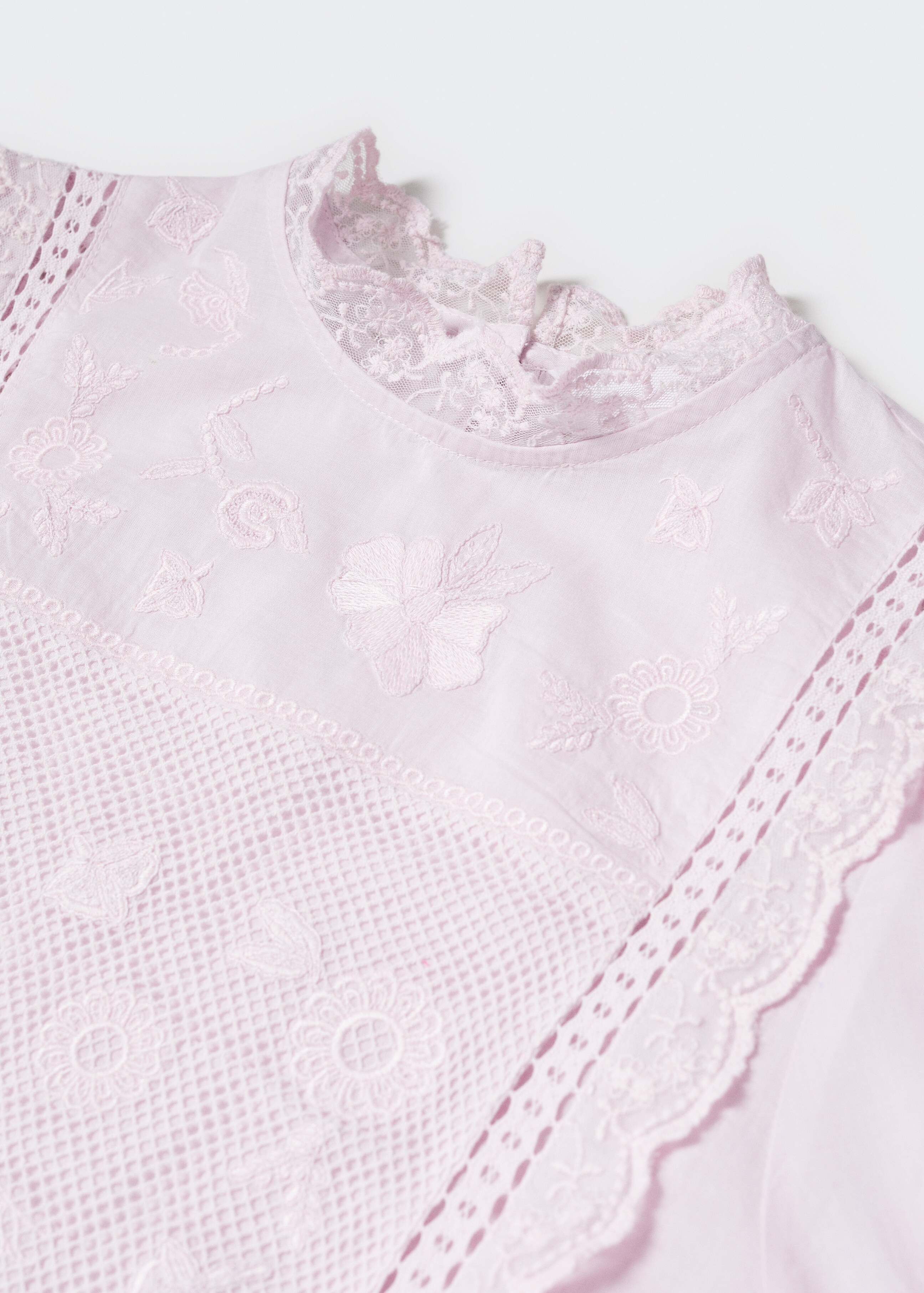 Embroidered puff-sleeve blouse - Details of the article 8