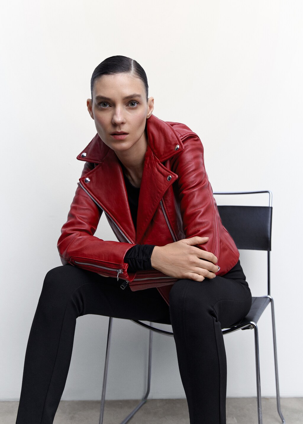 Leather biker jacket - Details of the article 2