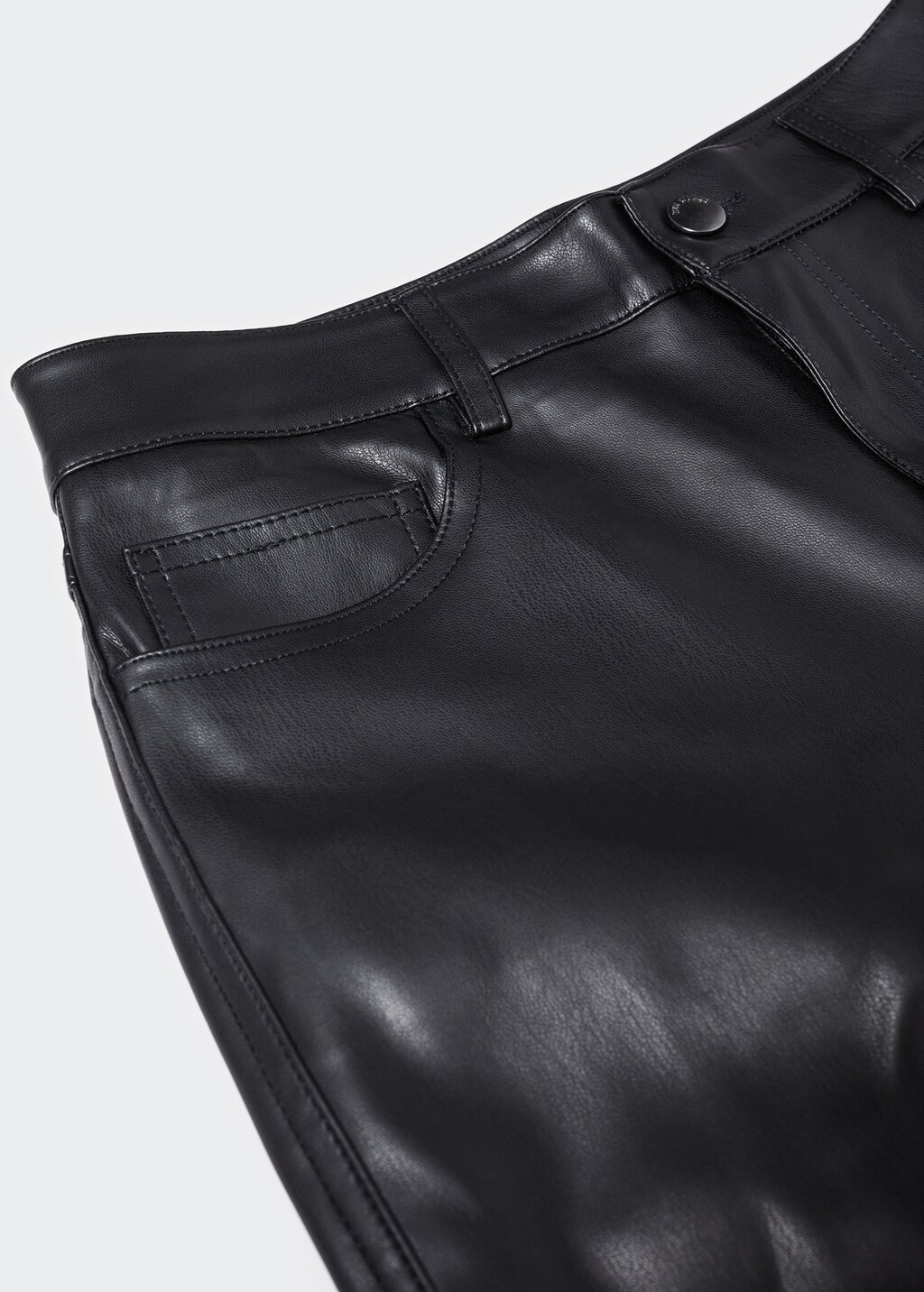 Leather-effect straight trousers - Details of the article 8