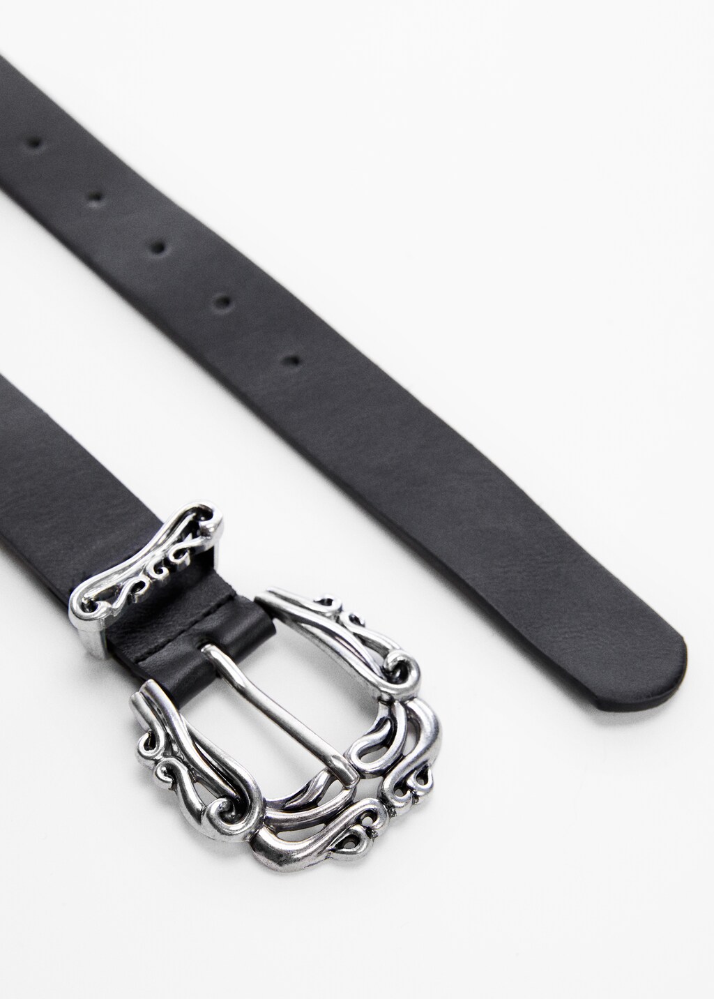 Embossed buckle belt - Details of the article 1