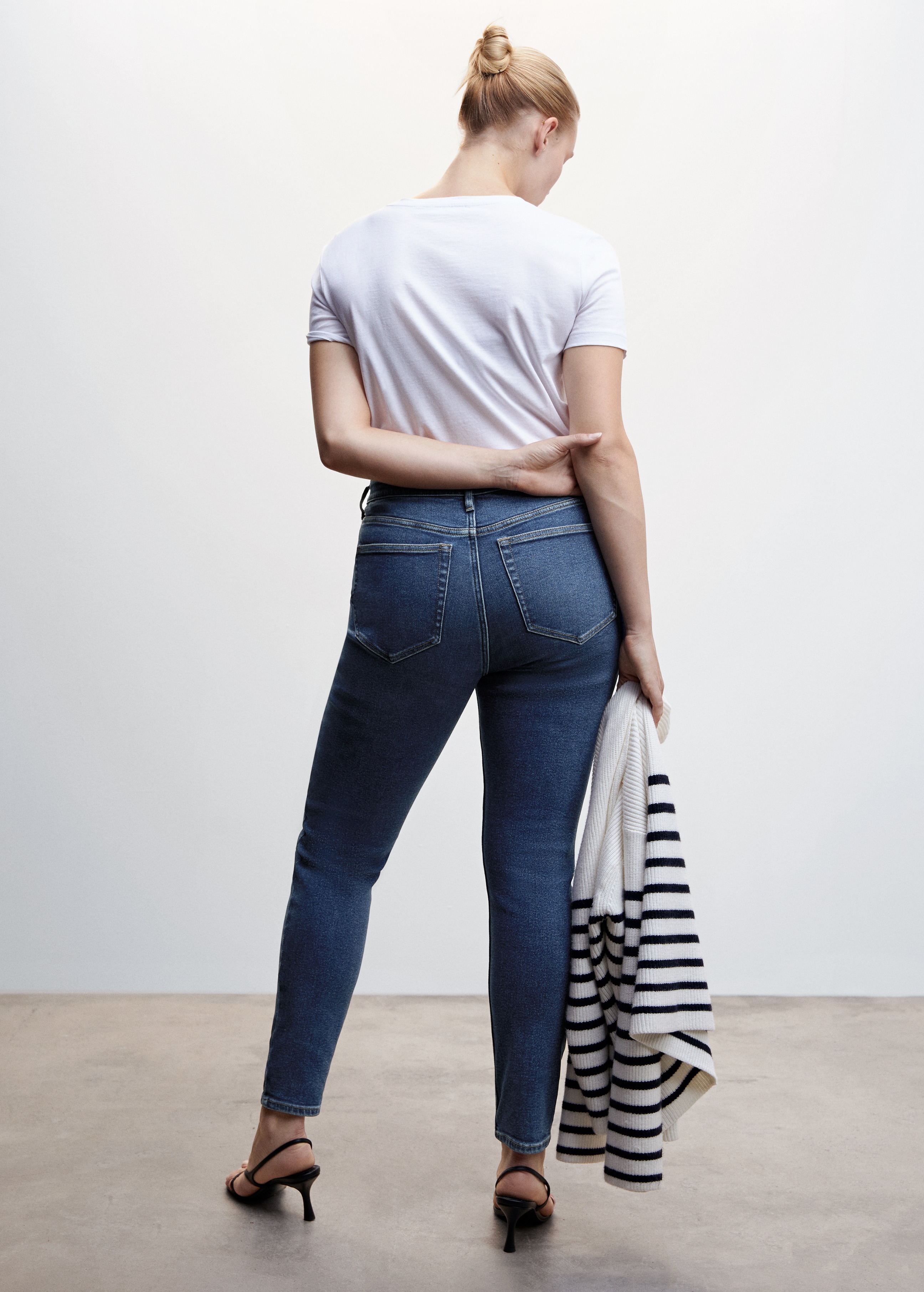 Skinny Jeans mit hohem Bund - Detail des Artikels 4