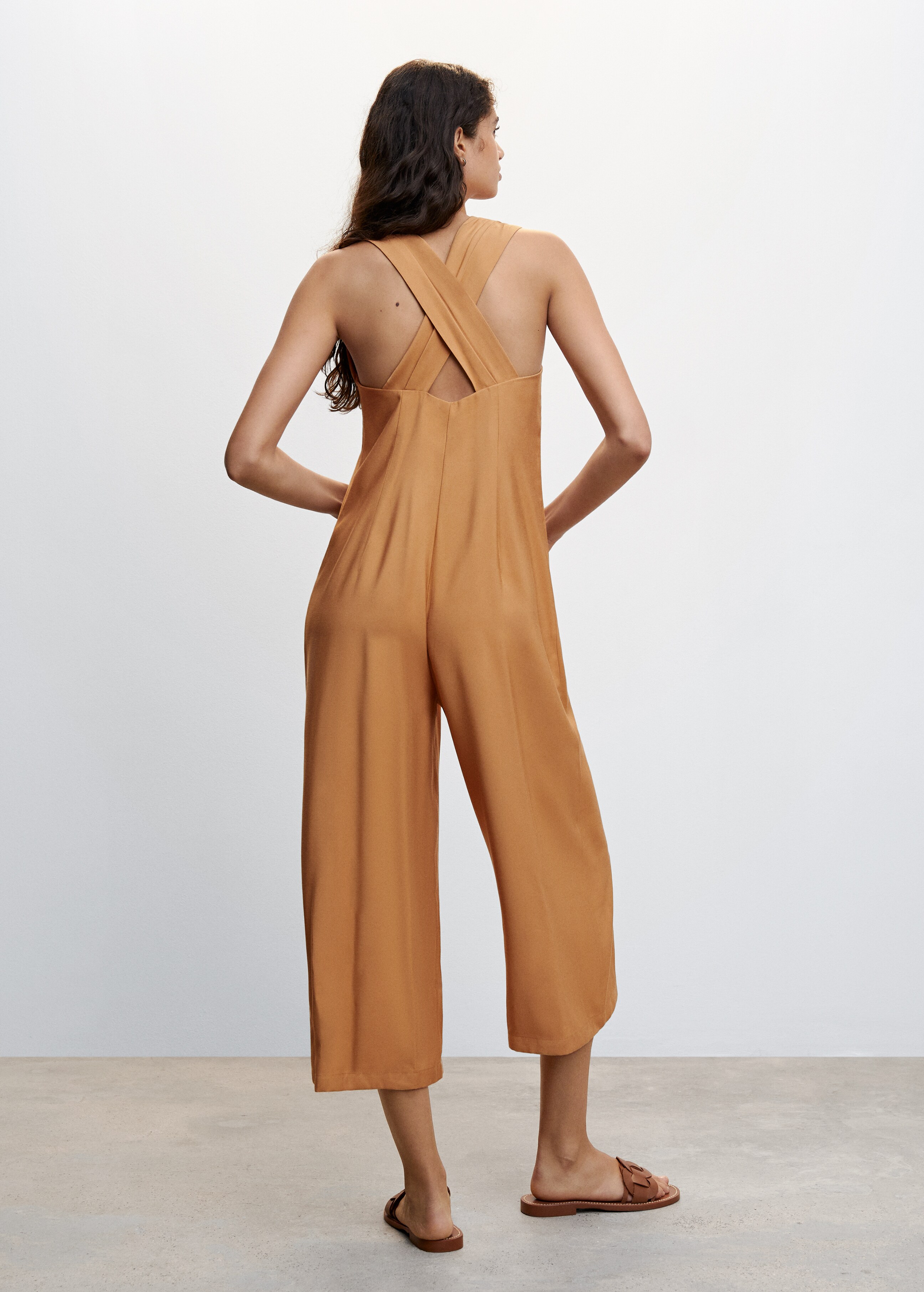 Wrap-back short jumpsuit - Reverse of the article