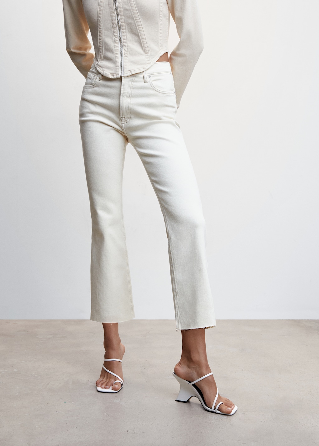 Crop flared jeans - Middenvlak