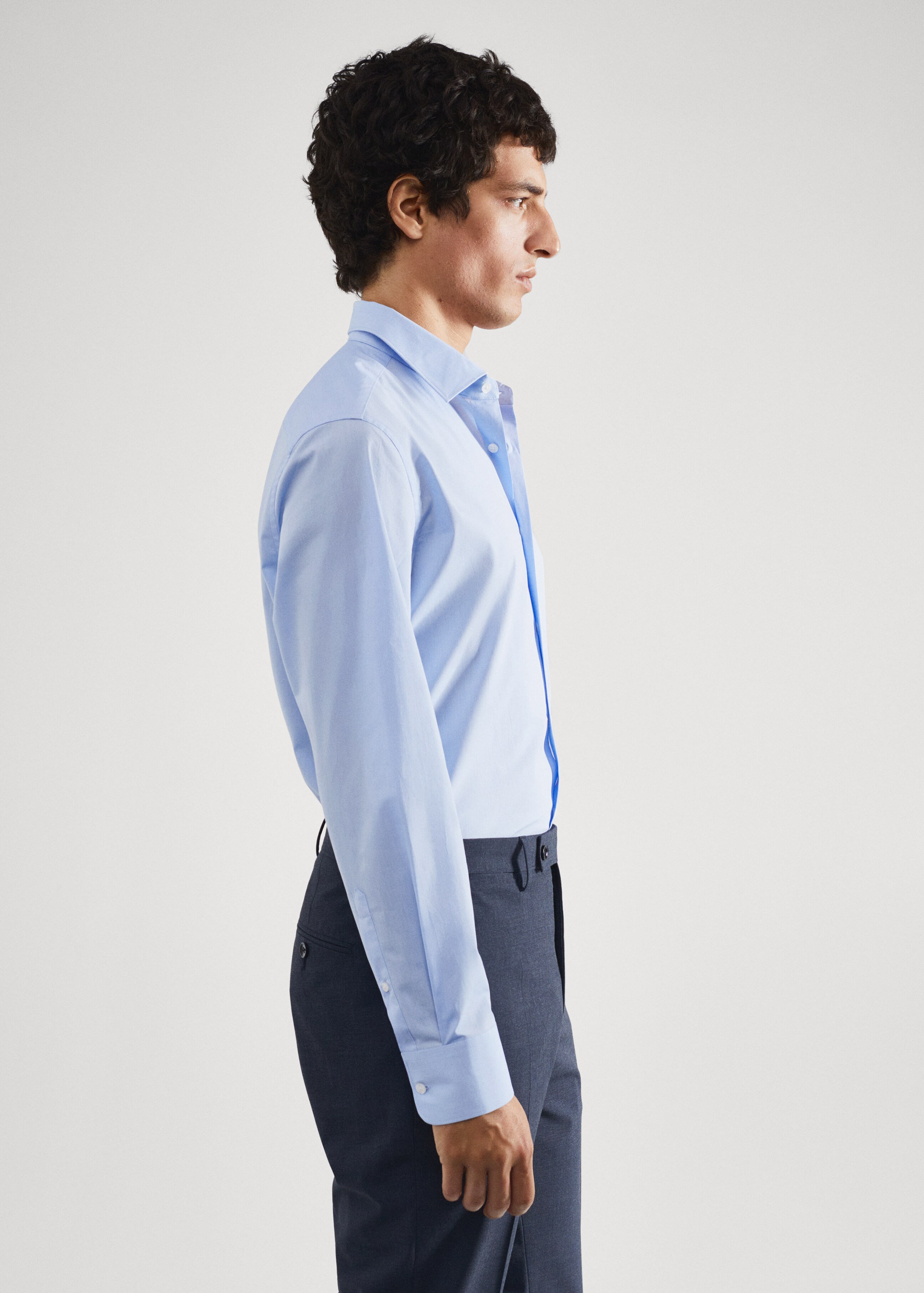 Slim Fit-Anzugshemd aus Baumwoll-Stretch - Detail des Artikels 1