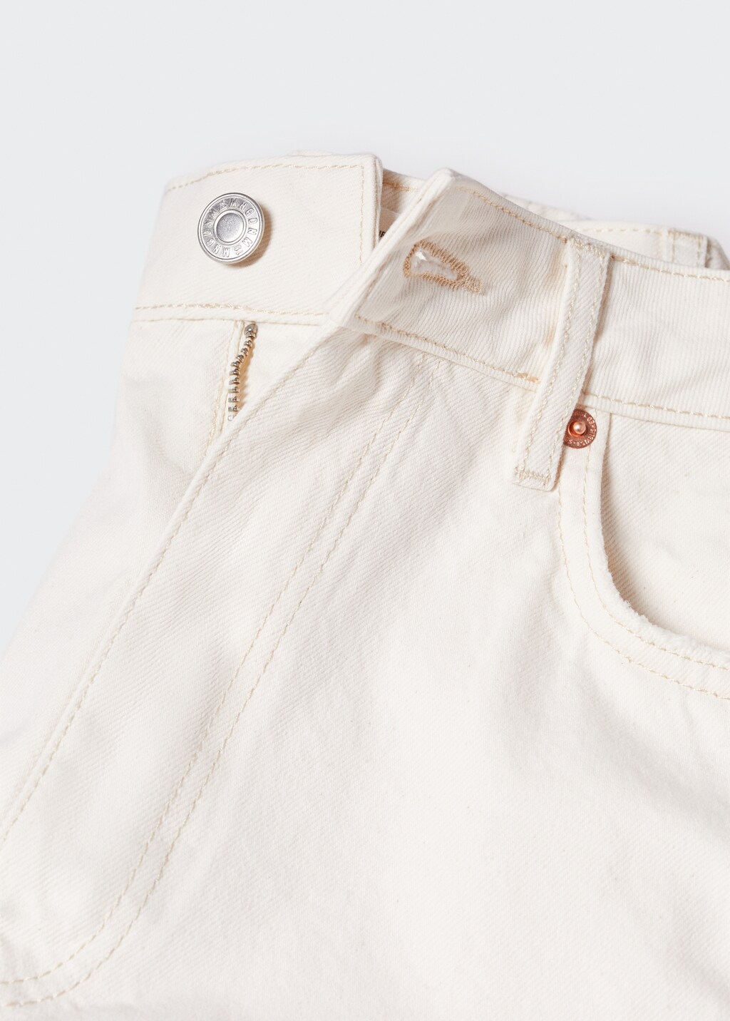 Mom high-waist jeans - Details of the article 8